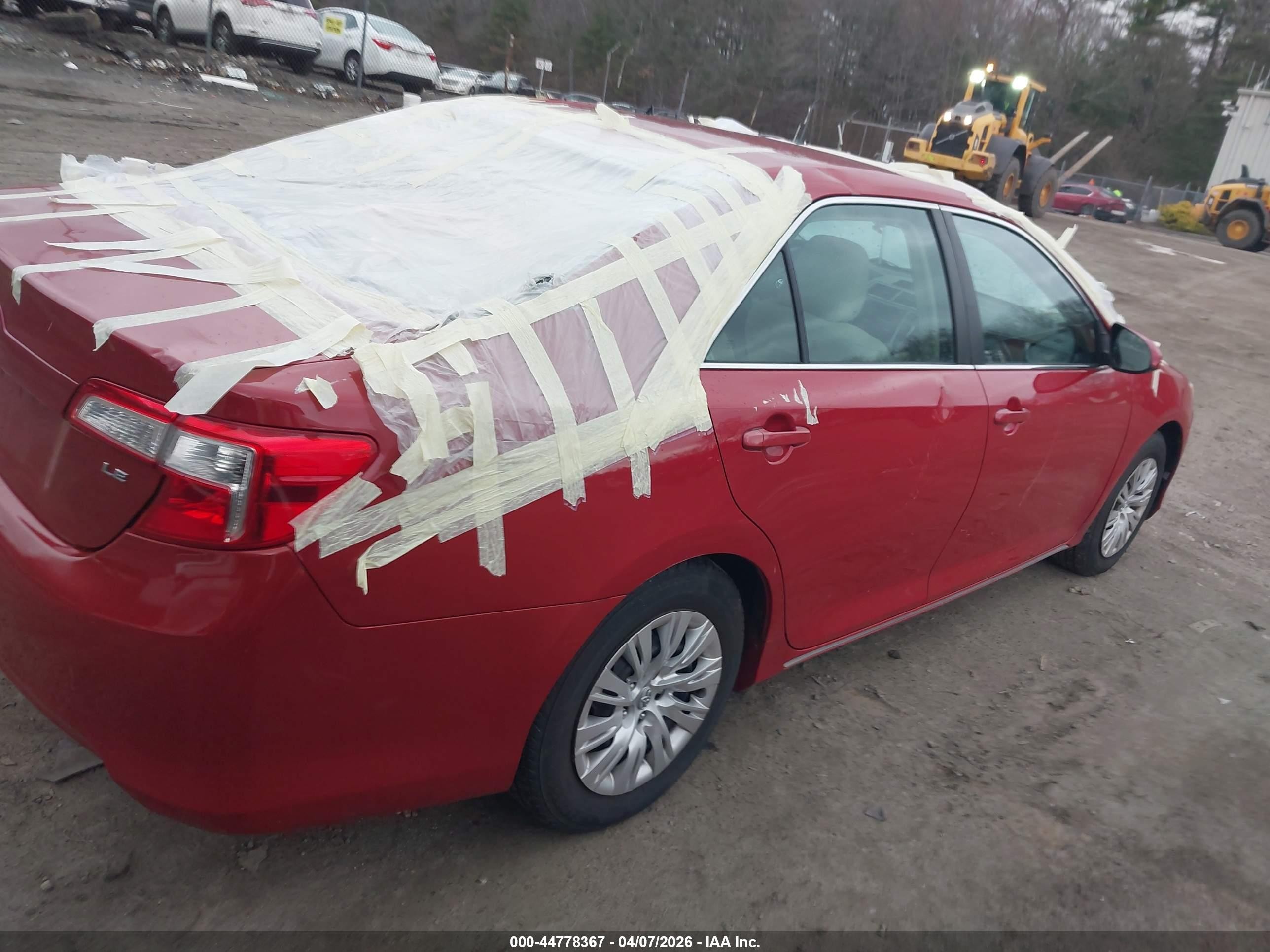 2014 Toyota Camry Le Red vin: 4T4BF1FK1ER439795