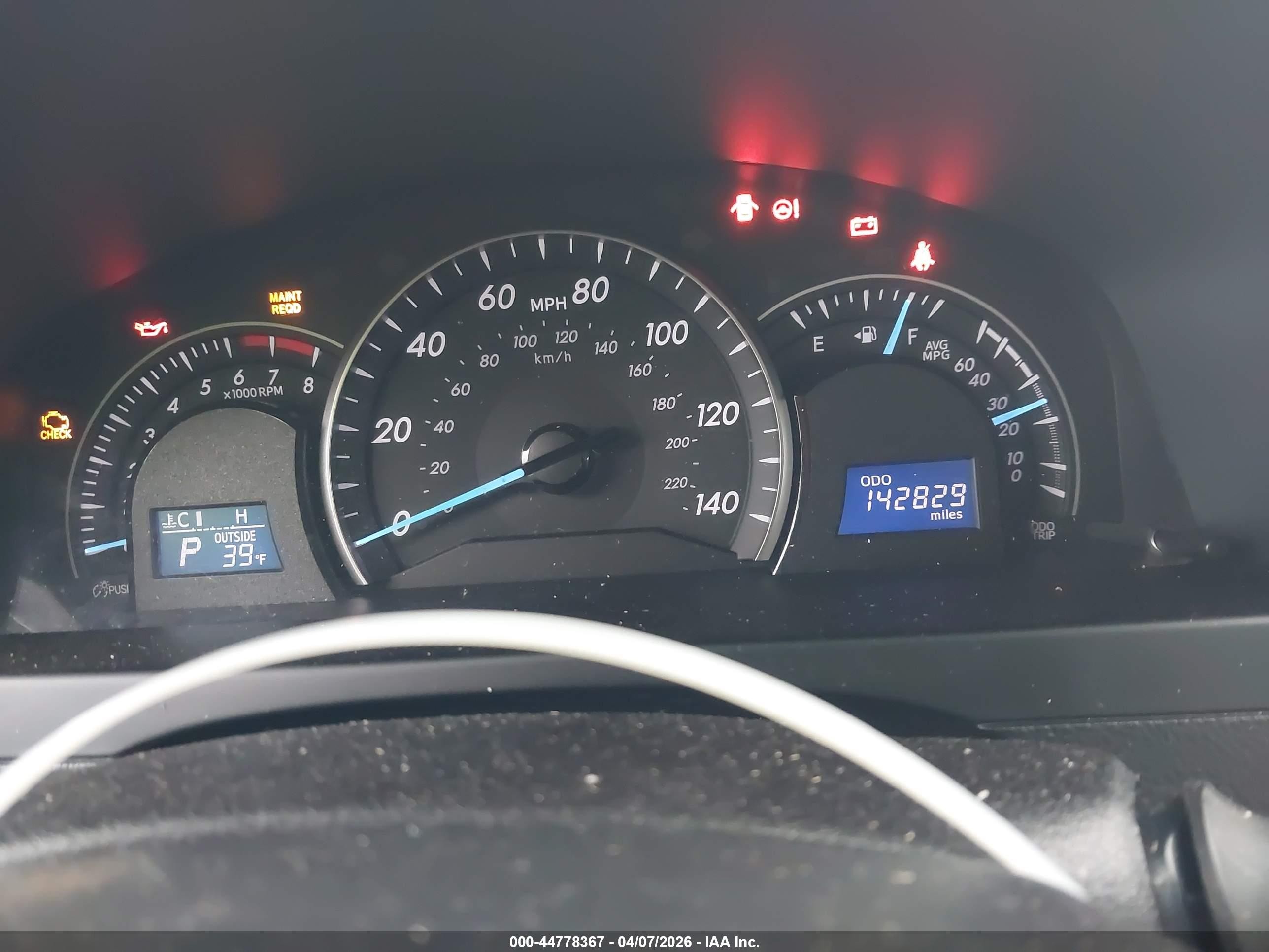 2014 Toyota Camry Le Red vin: 4T4BF1FK1ER439795