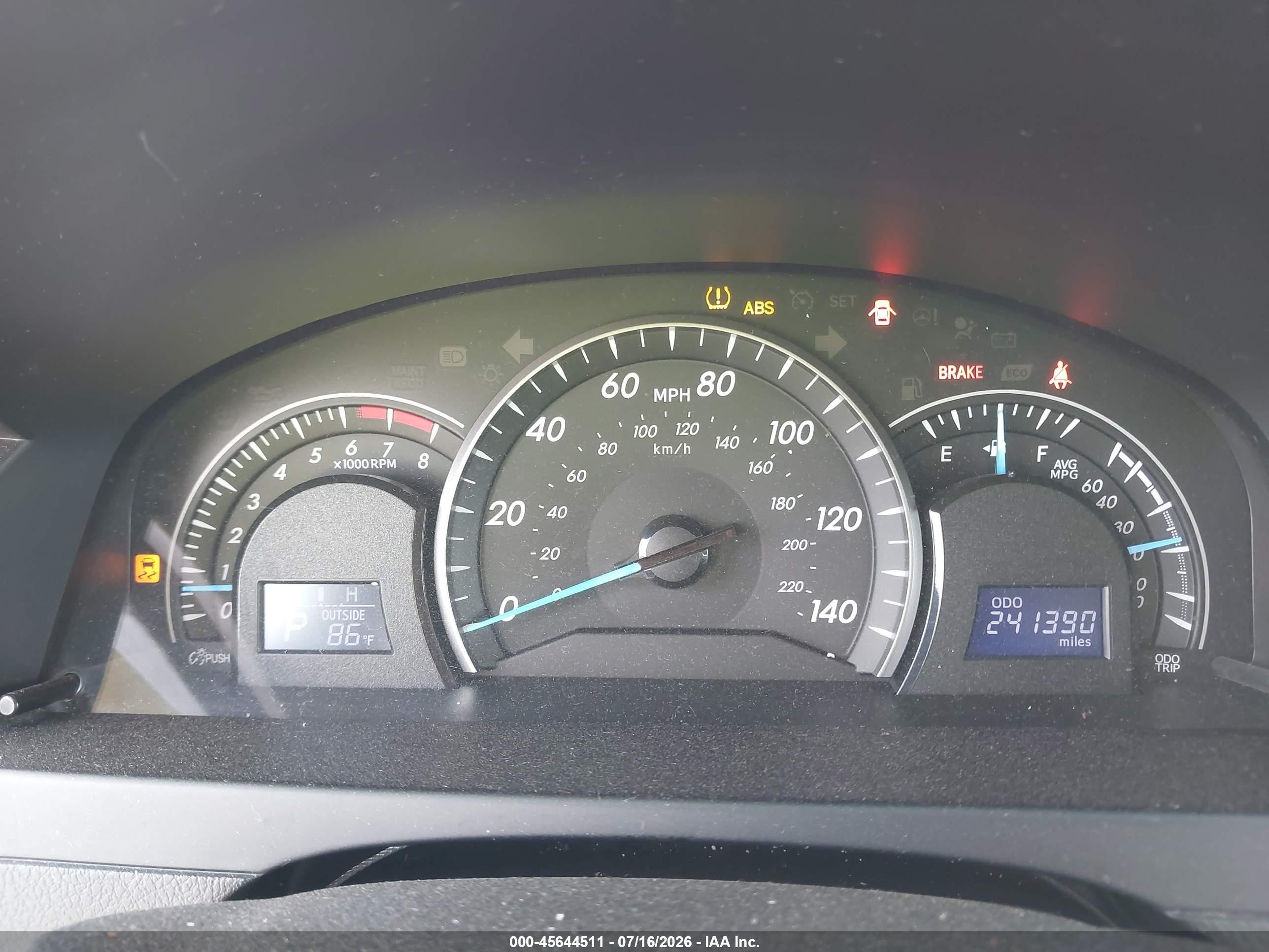 2014 Toyota Camry Le Beige vin: 4T4BF1FK1ER440333