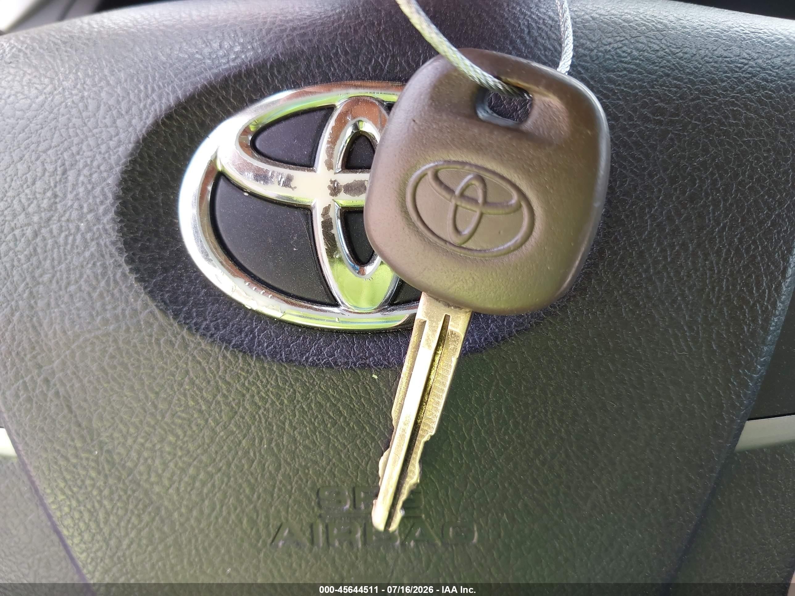 2014 Toyota Camry Le Beige vin: 4T4BF1FK1ER440333