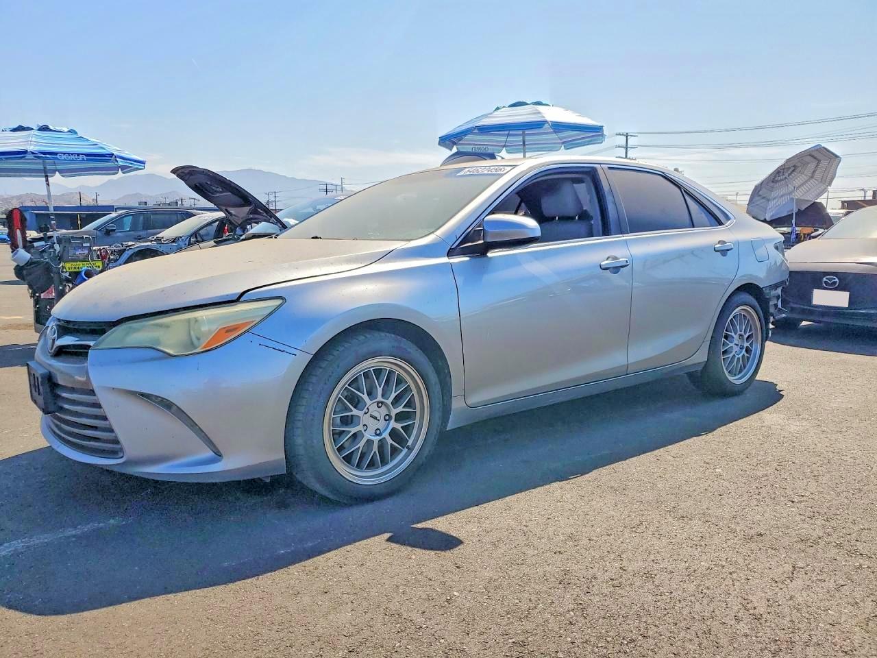 2015 Toyota Camry Le Gray vin: 4T4BF1FK1FR445114