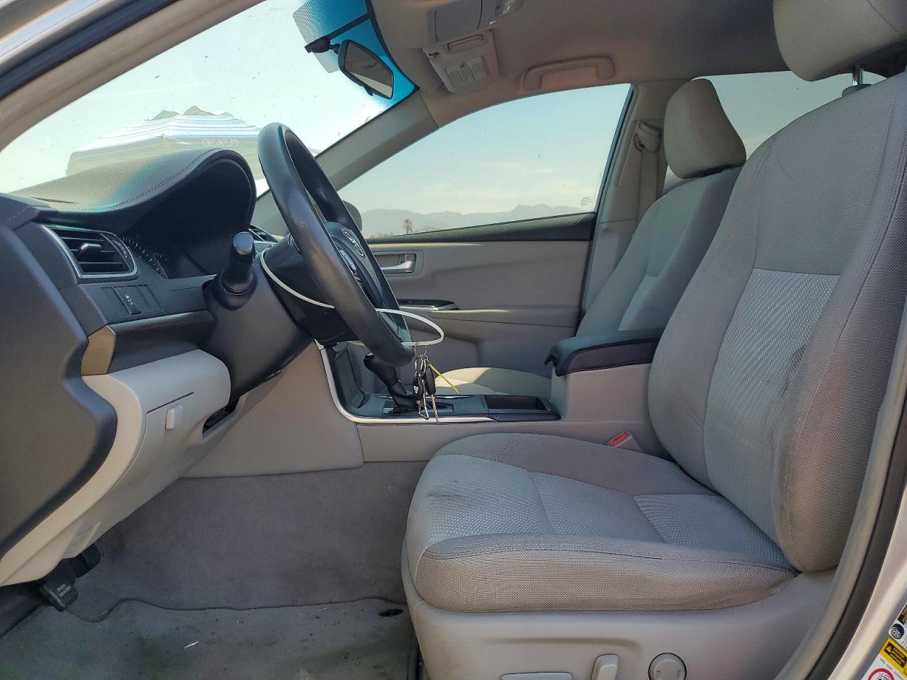 2015 Toyota Camry Le Gray vin: 4T4BF1FK1FR445114