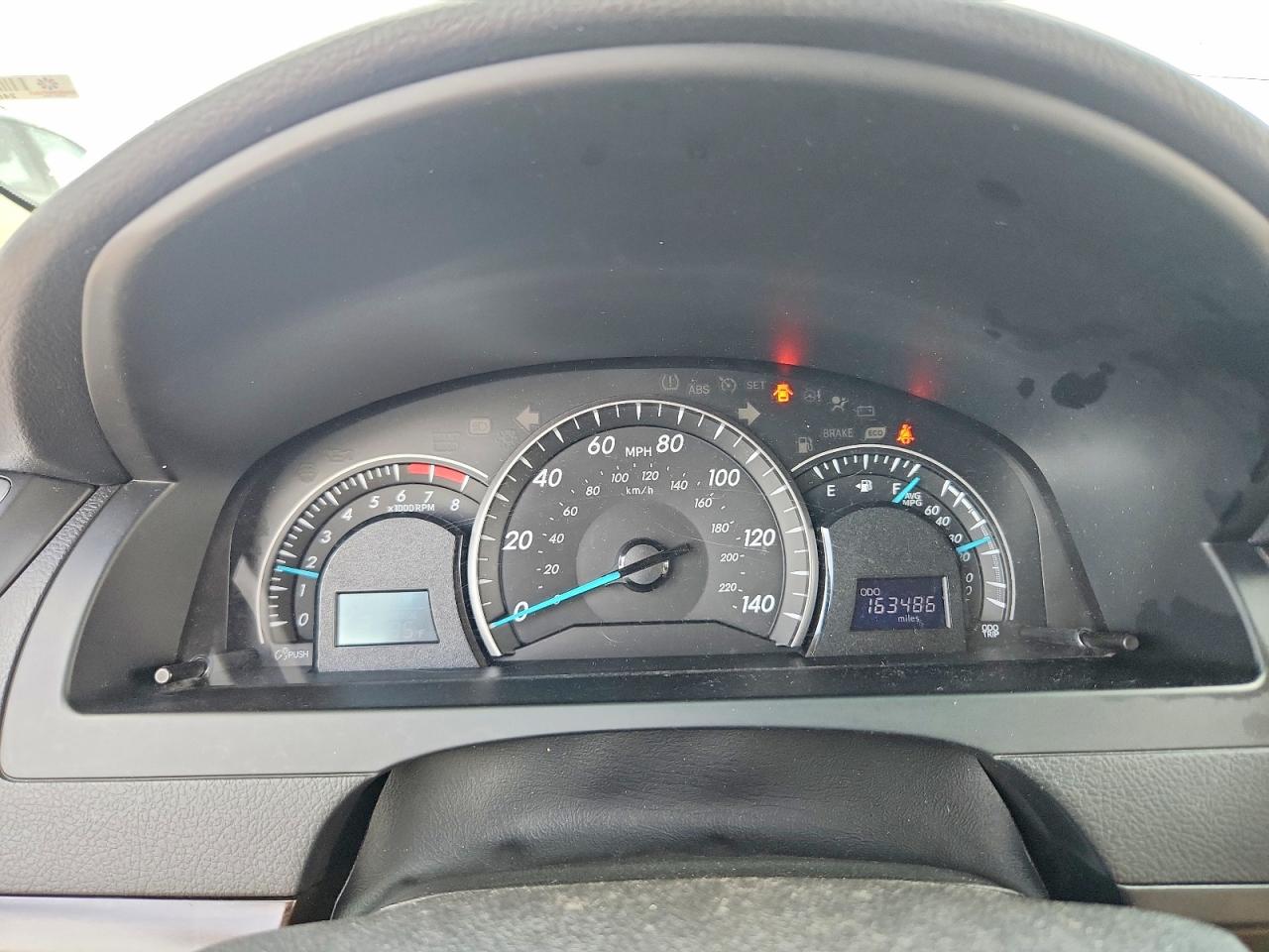 2015 Toyota Camry Le Золотой vin: 4T4BF1FK1FR446652
