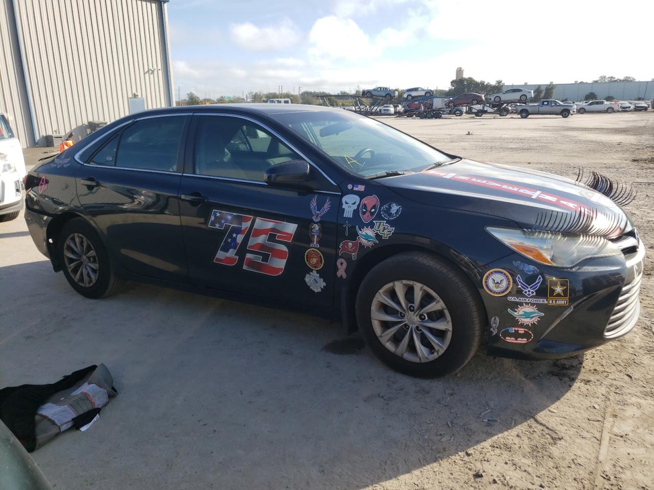 2015 Toyota Camry Le Charcoal vin: 4T4BF1FK1FR449762