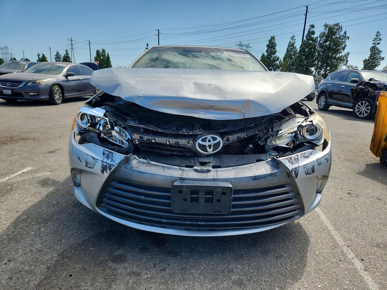 2015 Toyota Camry Le Серебряный vin: 4T4BF1FK1FR464455