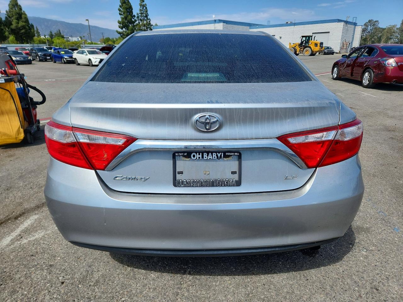 2015 Toyota Camry Le Серебряный vin: 4T4BF1FK1FR464455