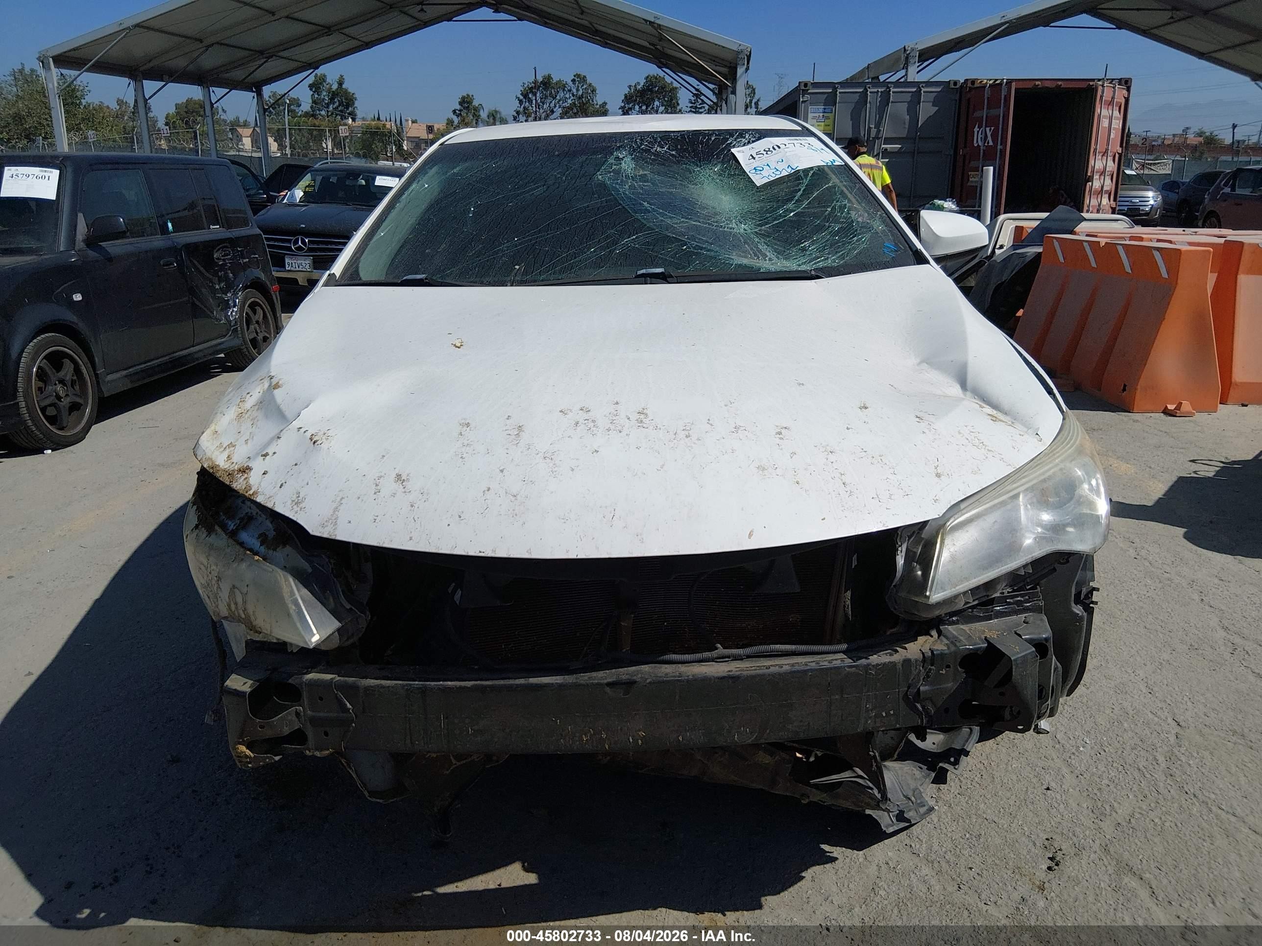 2015 Toyota Camry Le White vin: 4T4BF1FK1FR471034
