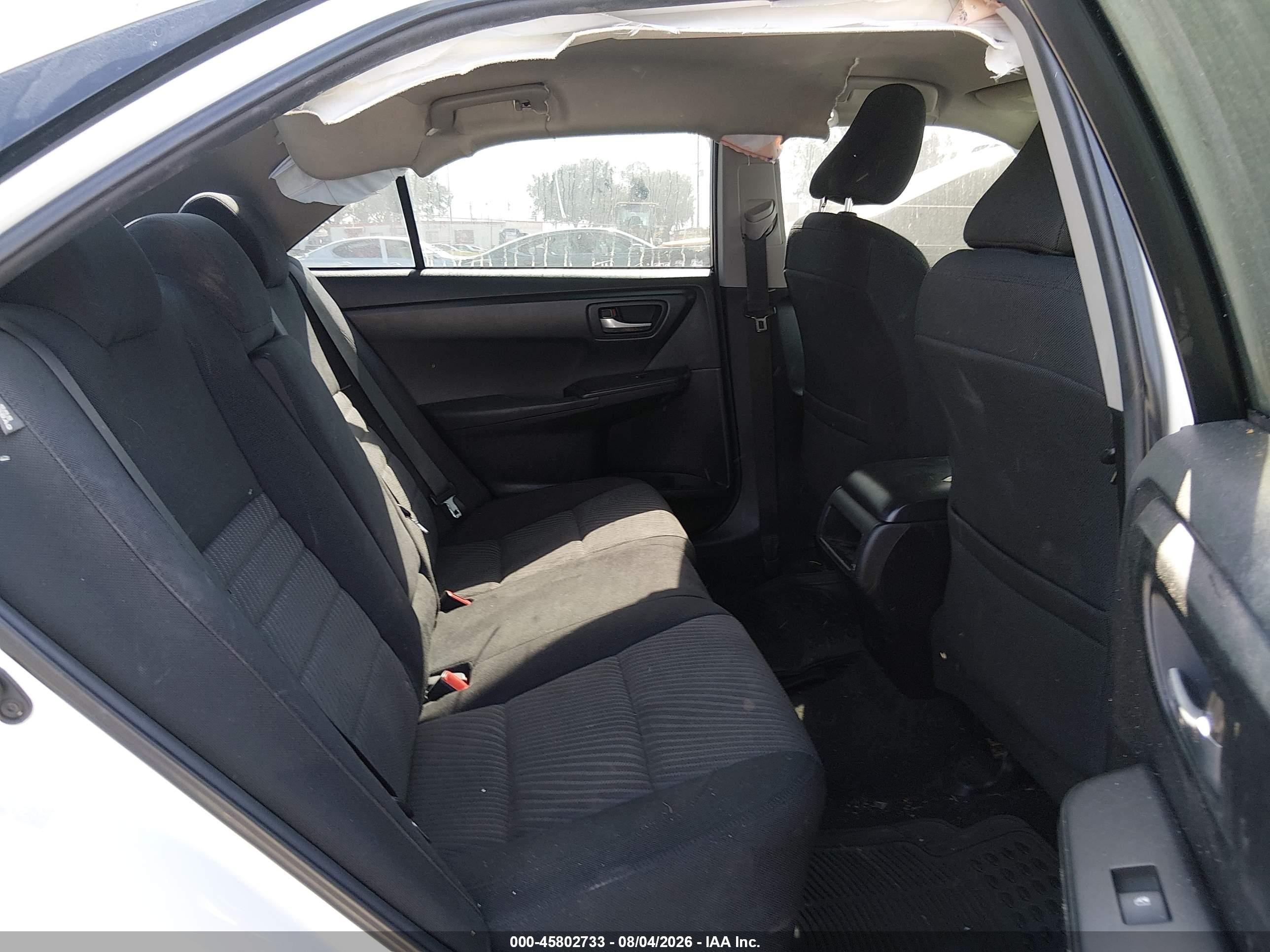 2015 Toyota Camry Le White vin: 4T4BF1FK1FR471034