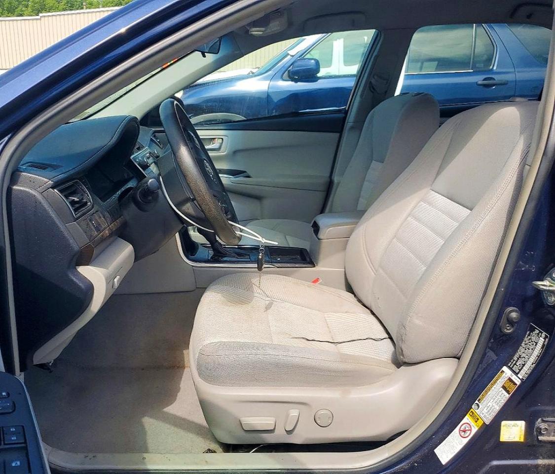 2015 Toyota Camry Le Blue vin: 4T4BF1FK1FR474774