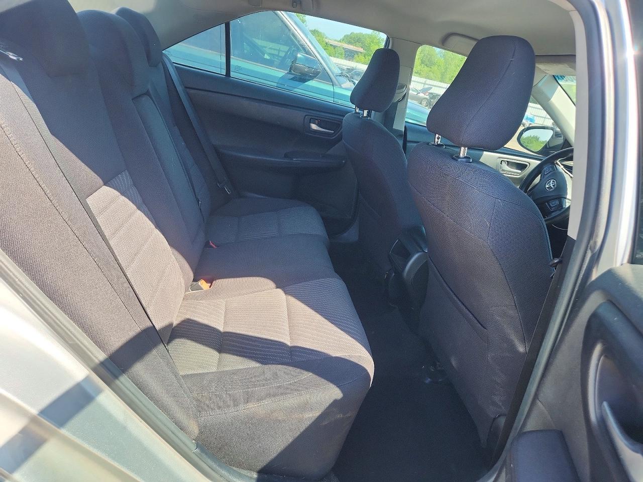 2015 Toyota Camry Le Gray vin: 4T4BF1FK1FR495852