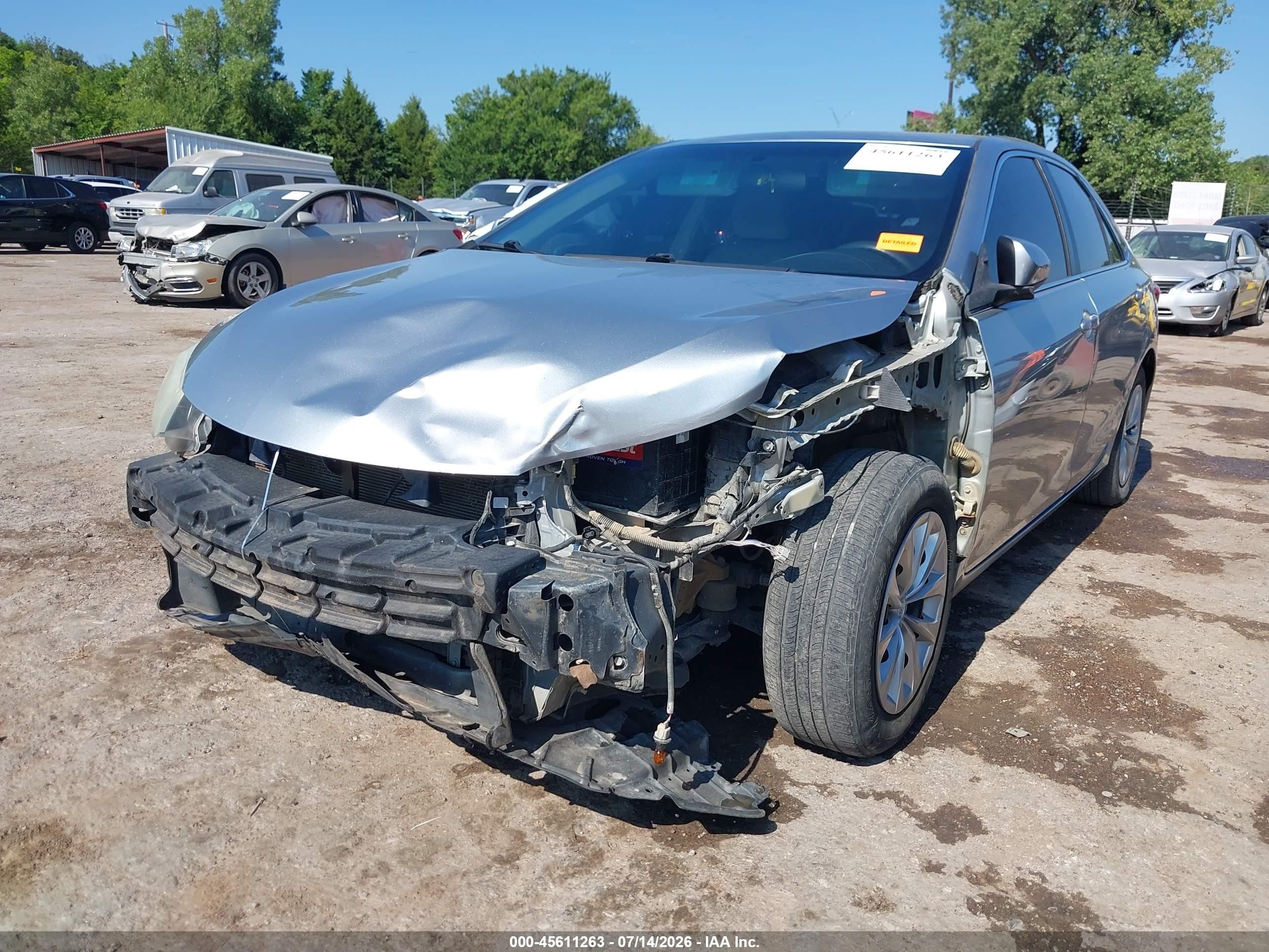 2015 Toyota Camry Le Silver vin: 4T4BF1FK1FR510544