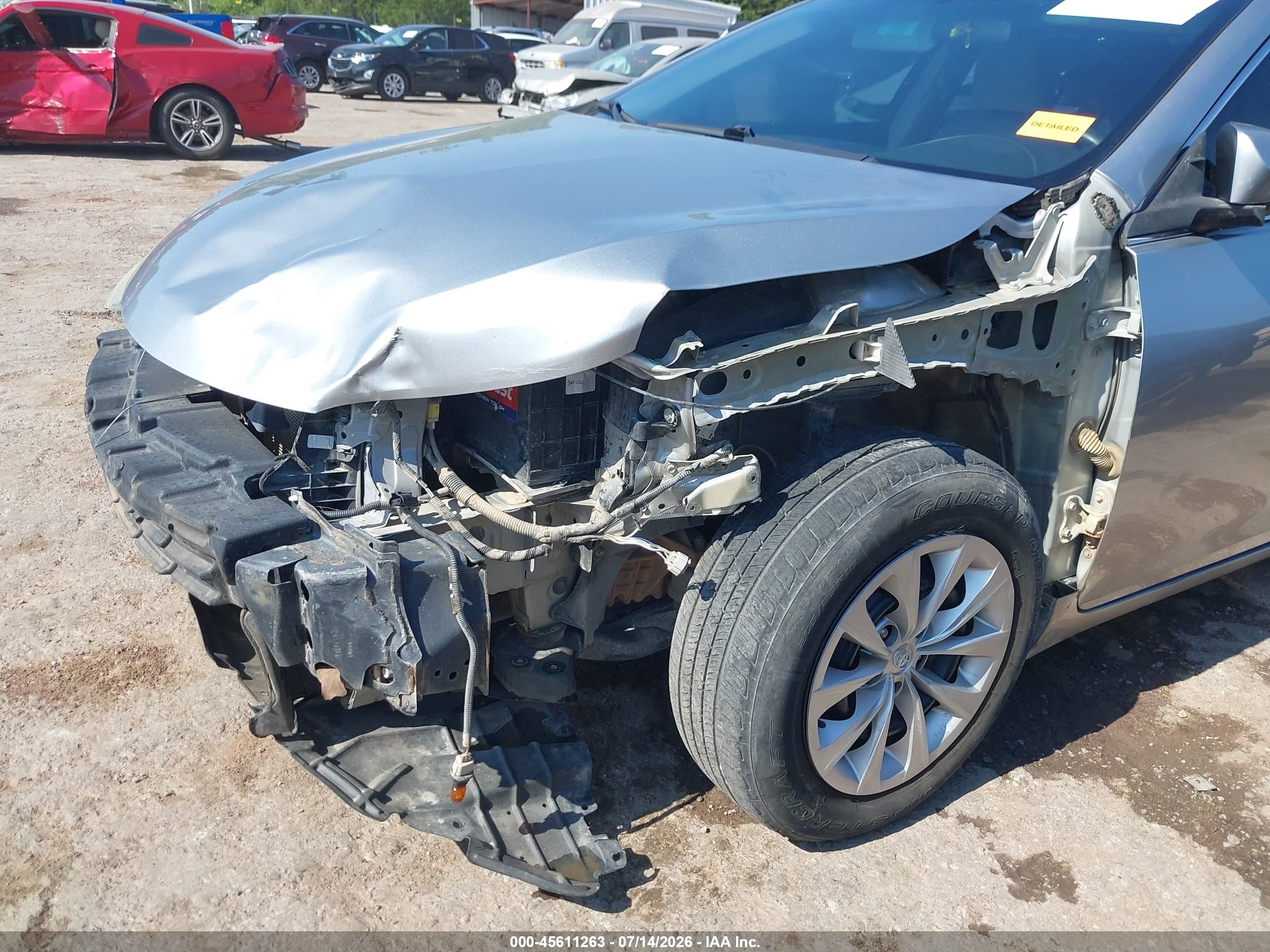 2015 Toyota Camry Le Silver vin: 4T4BF1FK1FR510544