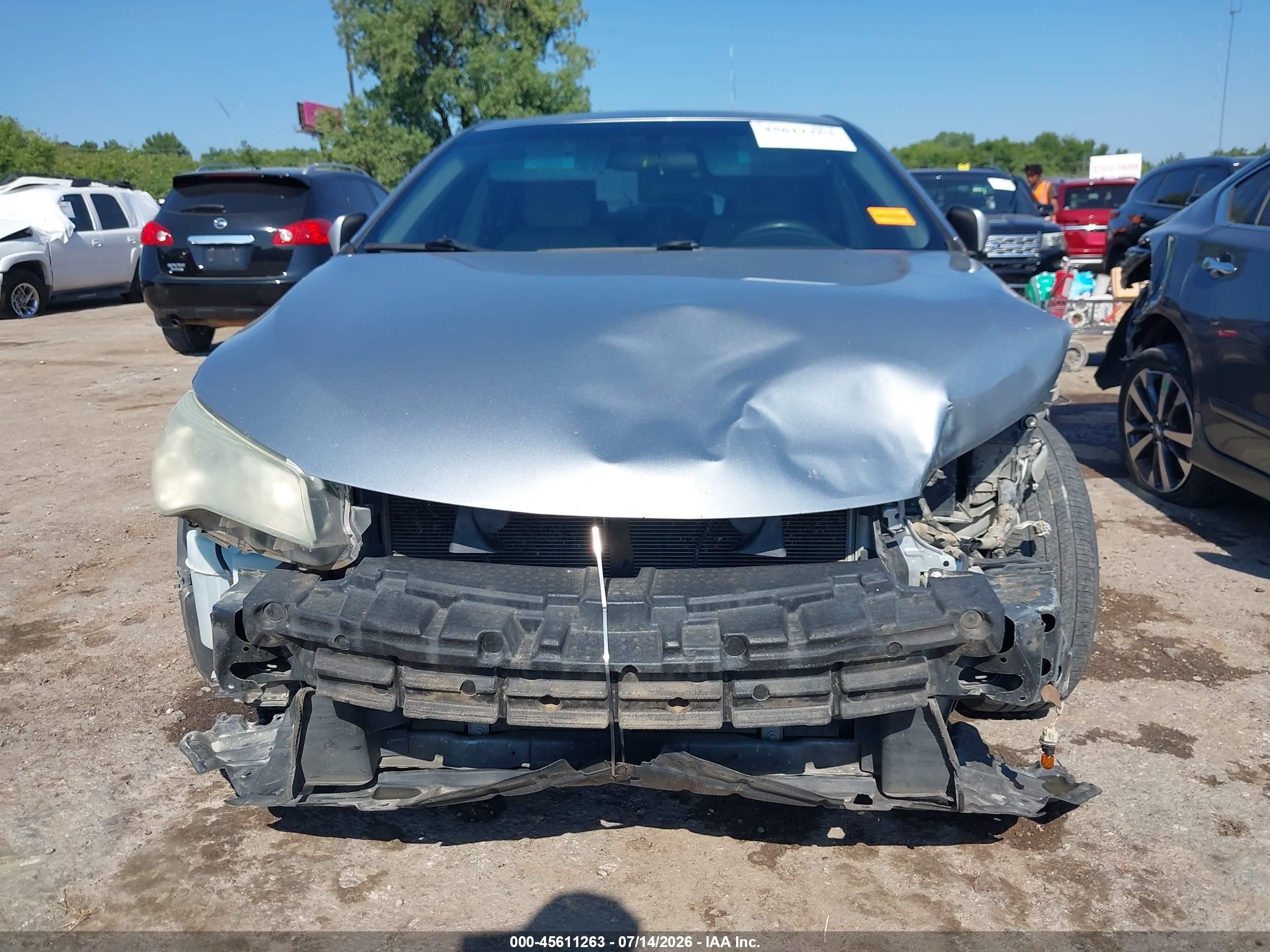 2015 Toyota Camry Le Silver vin: 4T4BF1FK1FR510544