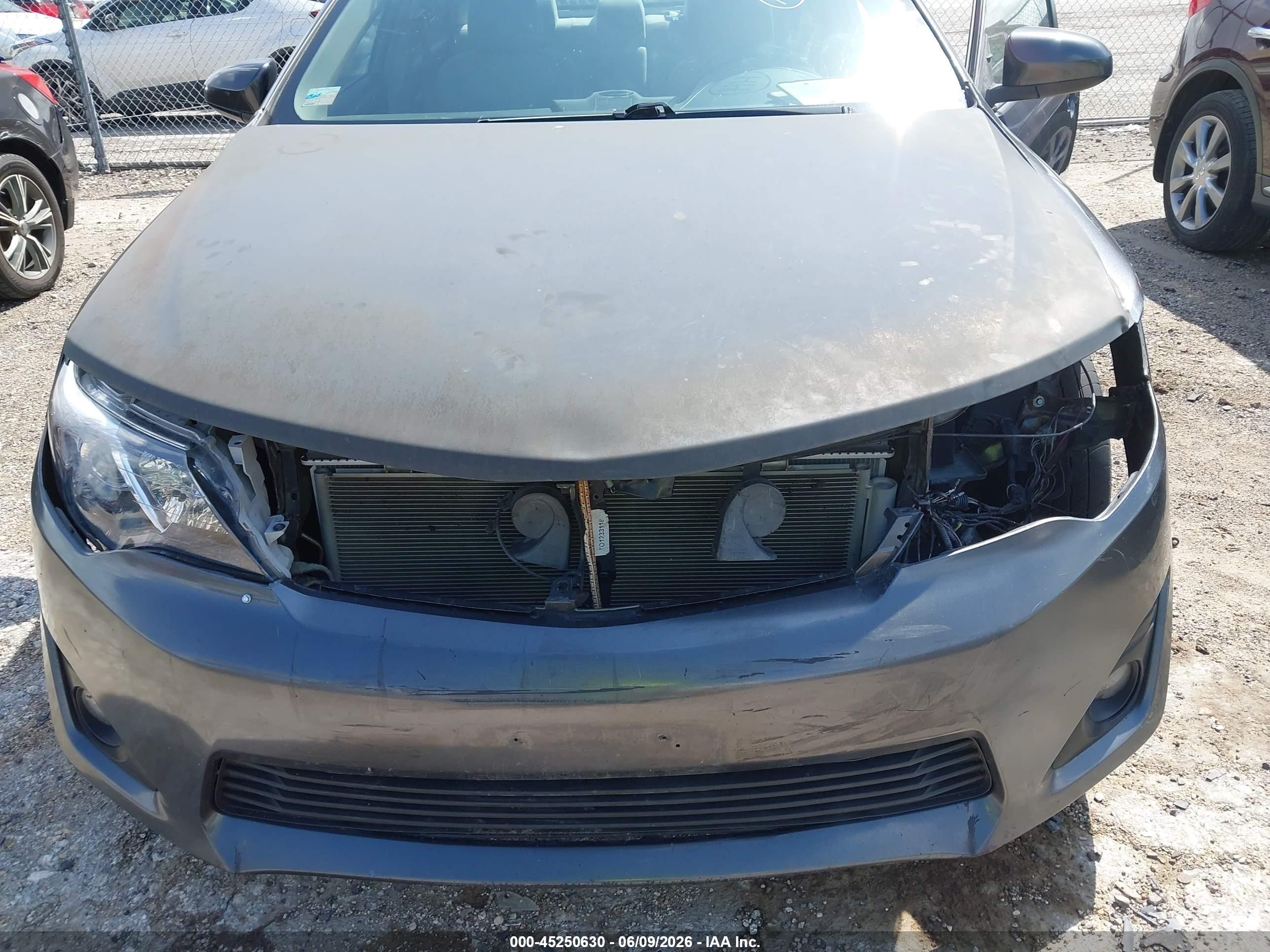 2012 Toyota Camry Le Gray vin: 4T4BF1FK2CR174771