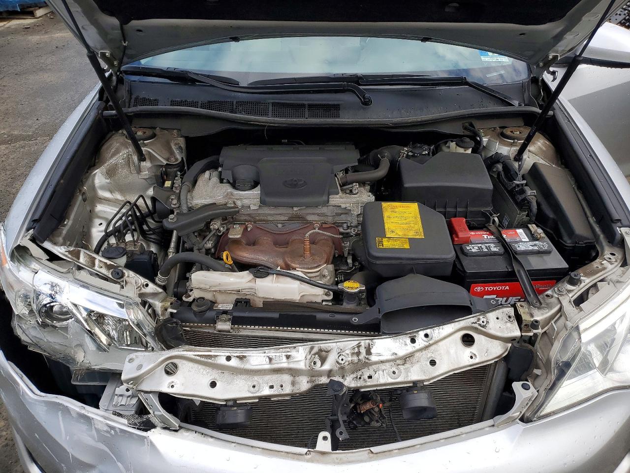 2012 Toyota Camry Le Серебряный vin: 4T4BF1FK2CR177752