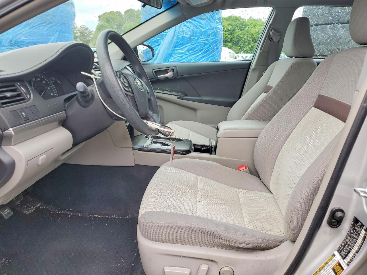 2012 Toyota Camry Le Серебряный vin: 4T4BF1FK2CR177752