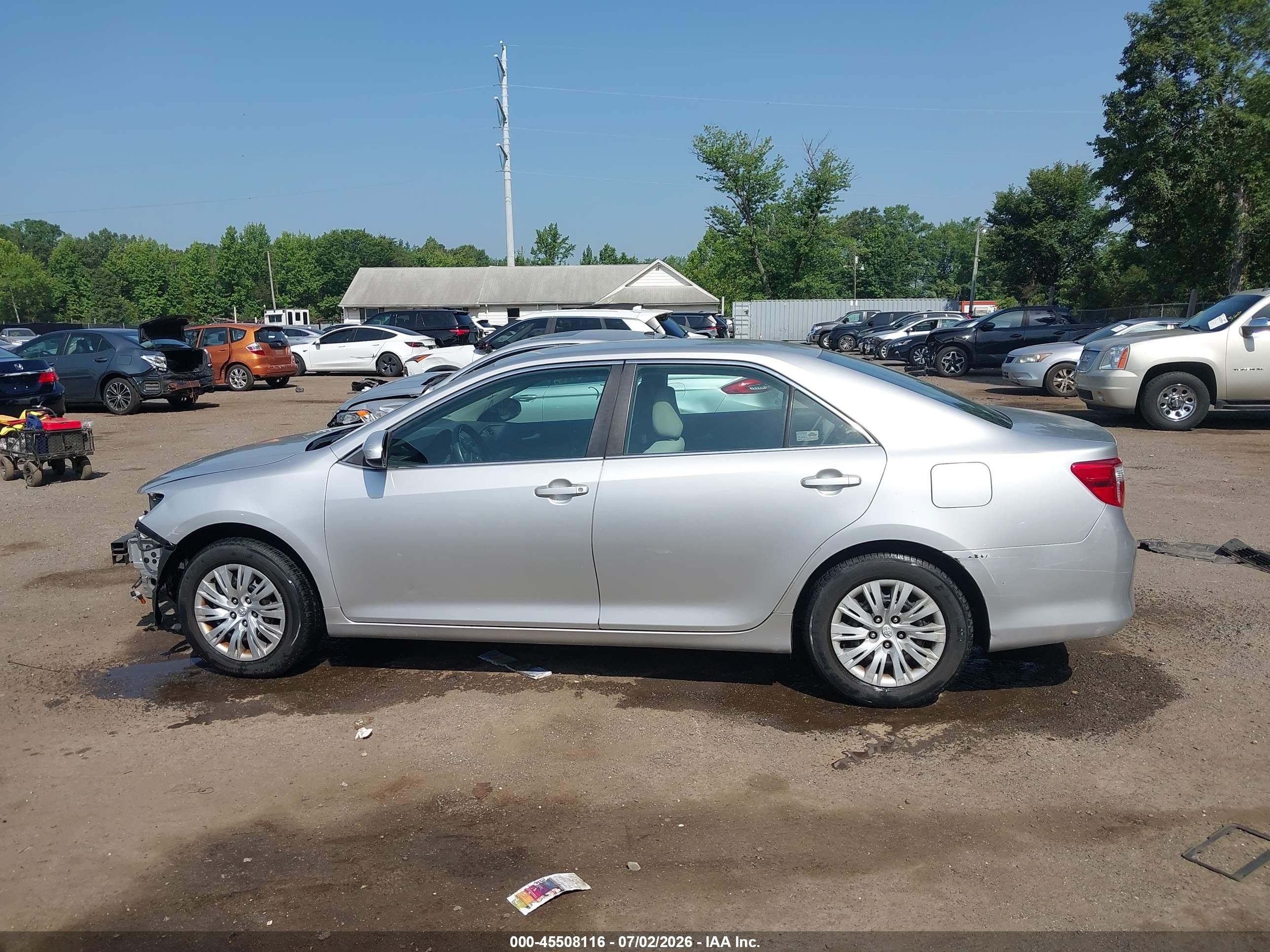 2012 Toyota Camry L Silver vin: 4T4BF1FK2CR180151
