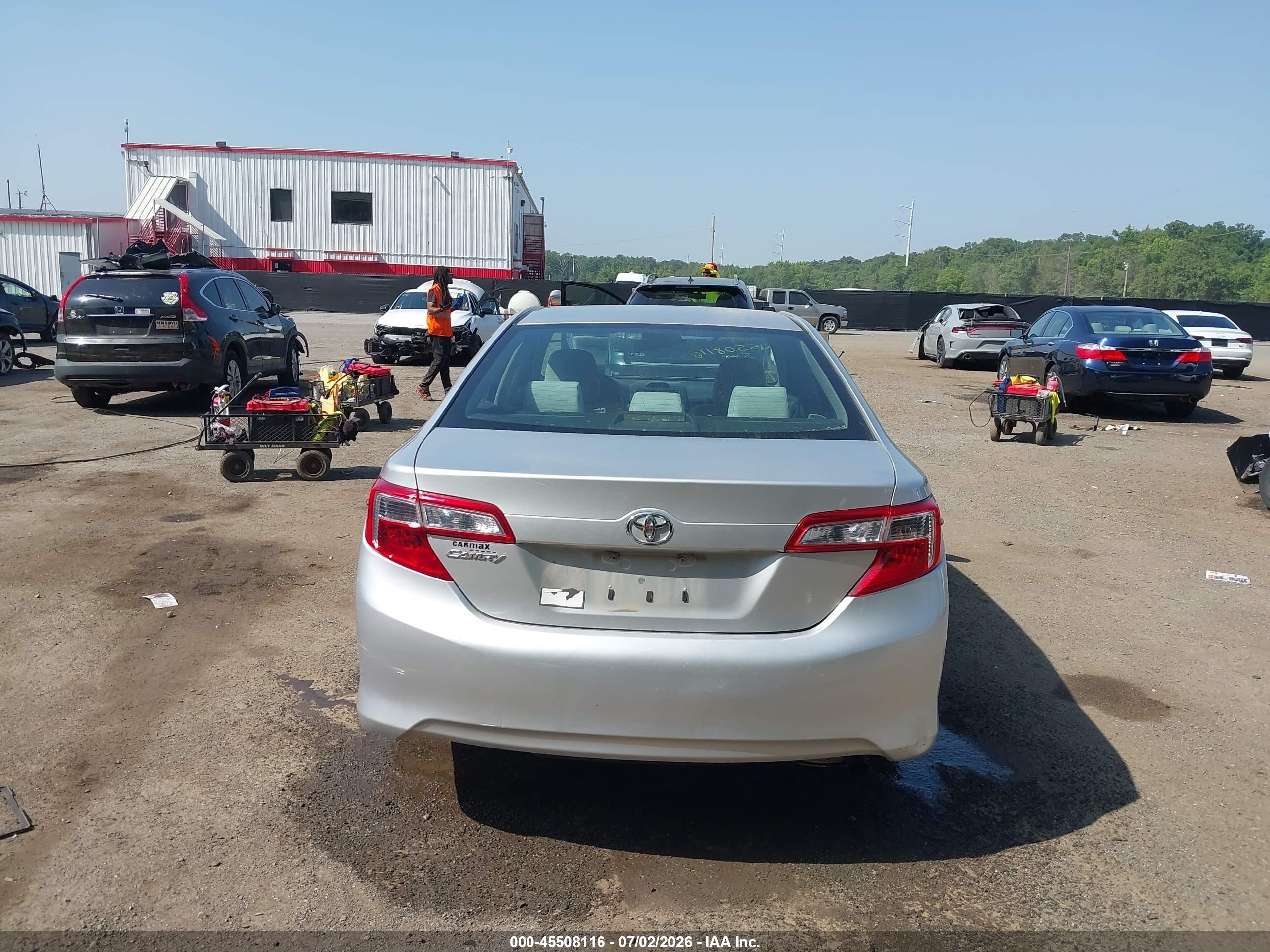 2012 Toyota Camry L Silver vin: 4T4BF1FK2CR180151