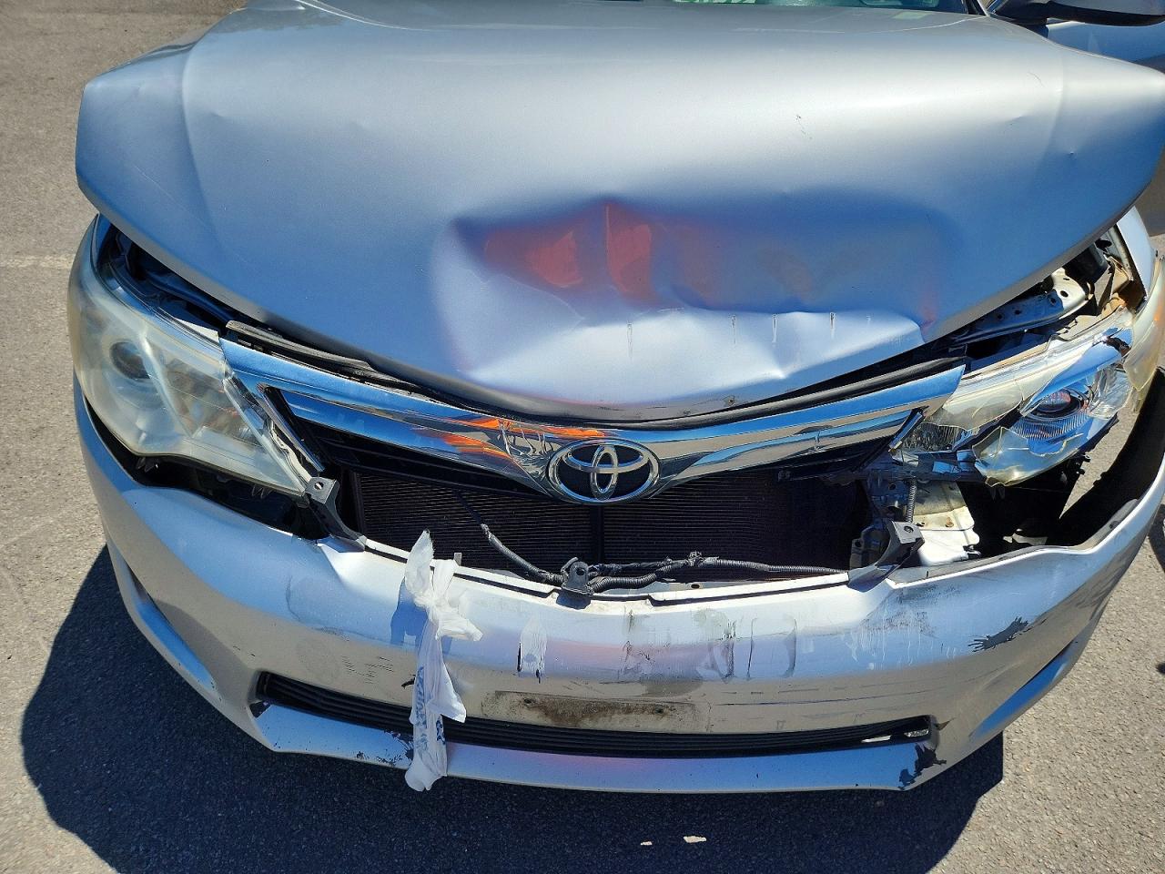 2012 Toyota Camry Le Silver vin: 4T4BF1FK2CR192462