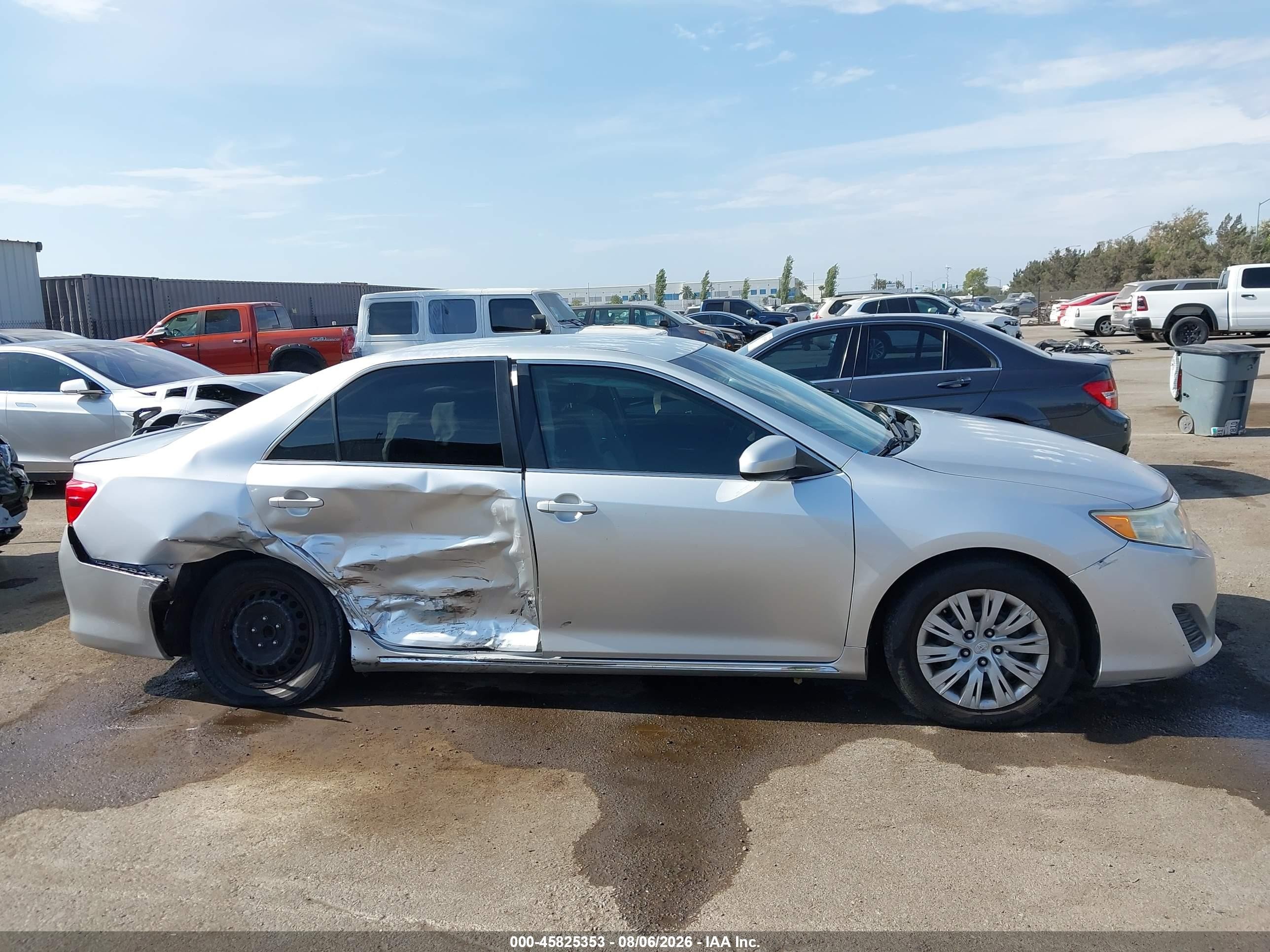 2012 Toyota Camry Le Silver vin: 4T4BF1FK2CR199170