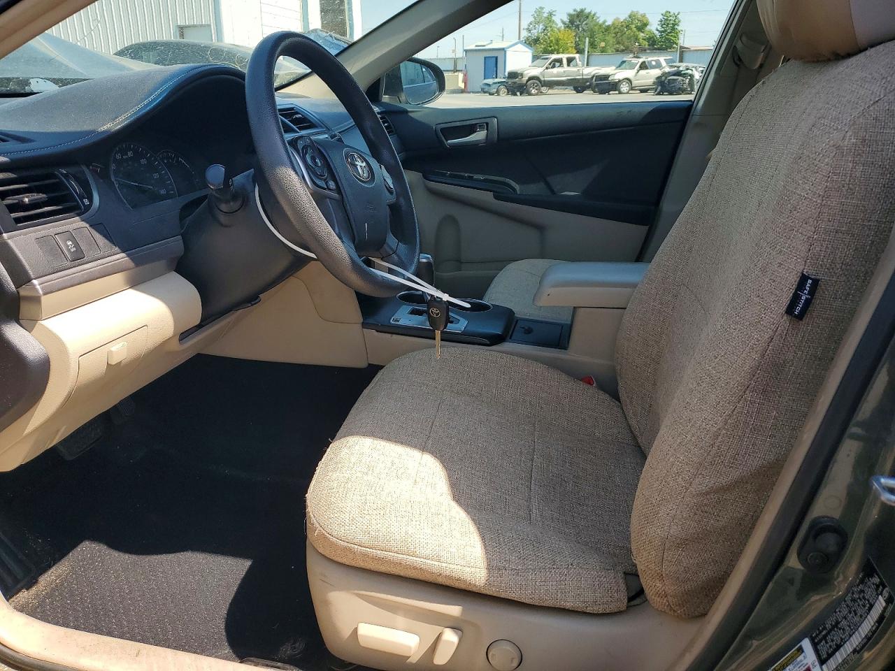 2012 Toyota Camry Le Charcoal vin: 4T4BF1FK2CR200561