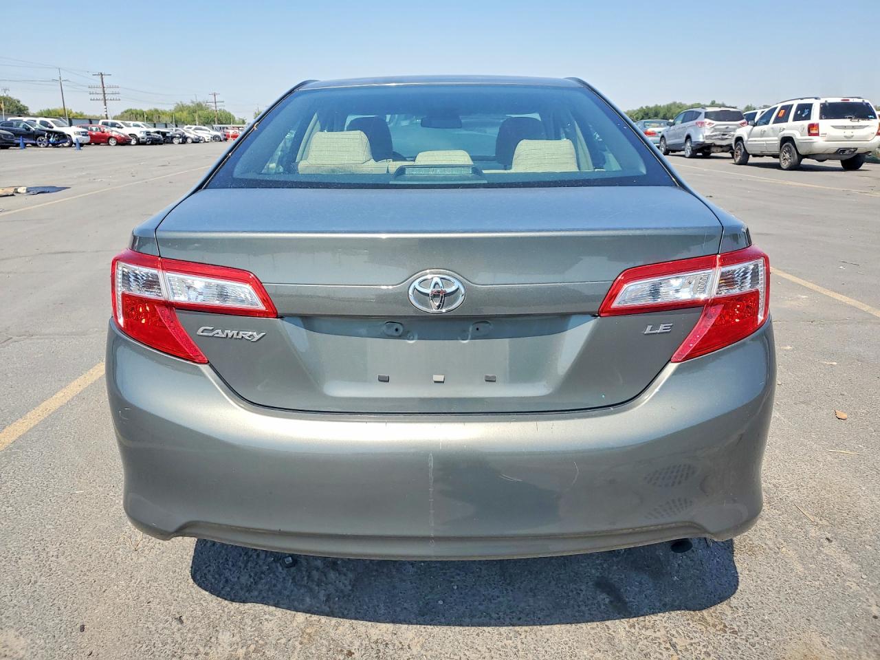 2012 Toyota Camry Le Charcoal vin: 4T4BF1FK2CR200561