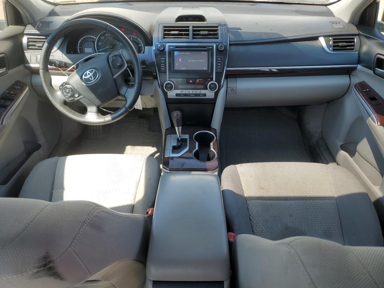 2012 Toyota Camry Xle White vin: 4T4BF1FK2CR232667