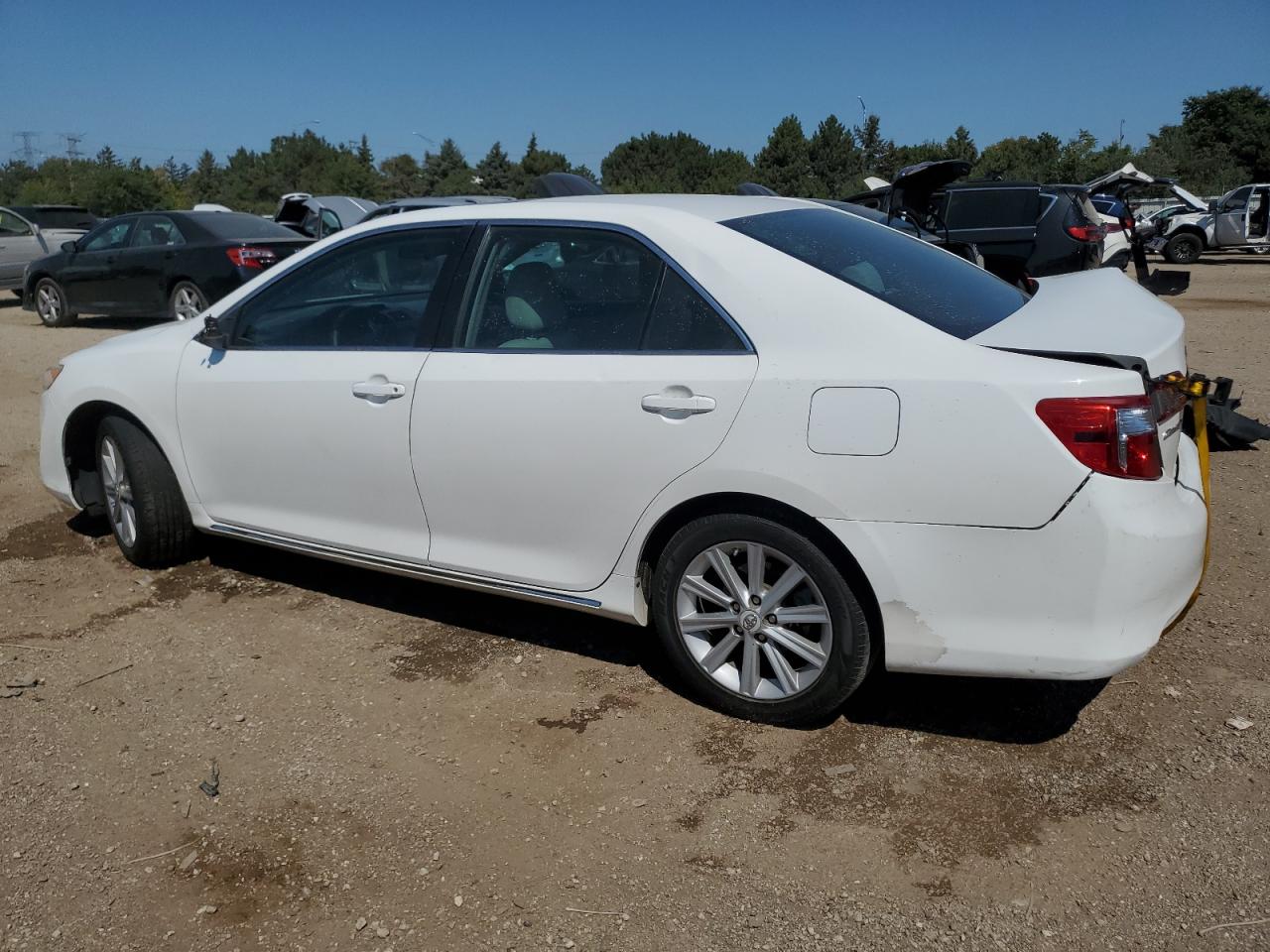 2012 Toyota Camry Xle White vin: 4T4BF1FK2CR232667