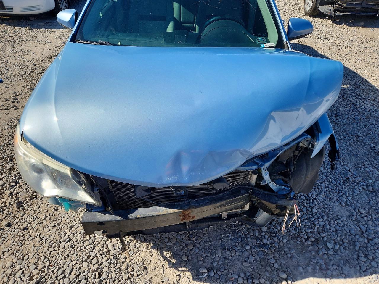 2012 Toyota Camry Le Blue vin: 4T4BF1FK2CR237187