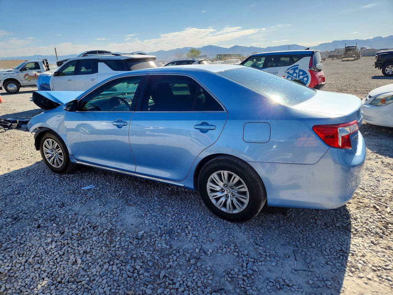 2012 Toyota Camry Le Blue vin: 4T4BF1FK2CR237187