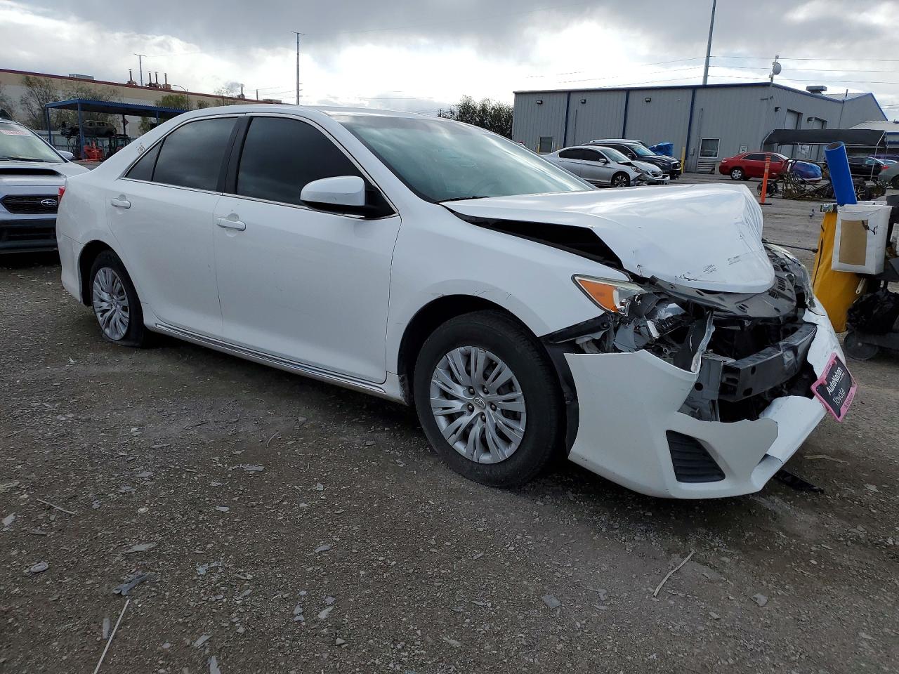 2012 Toyota Camry Le White vin: 4T4BF1FK2CR251932