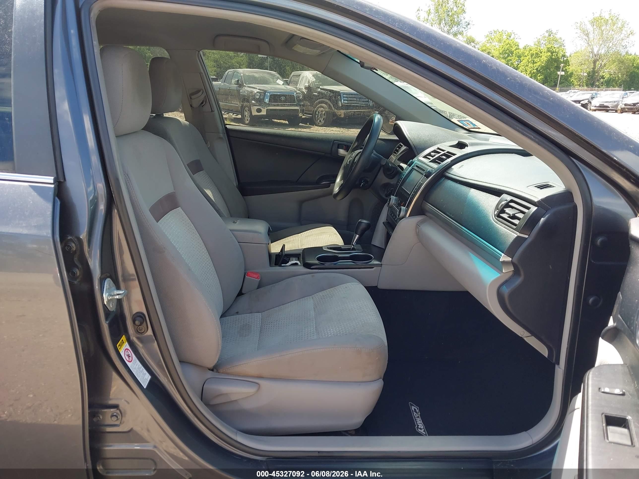 2012 Toyota Camry Le Gray vin: 4T4BF1FK2CR265541