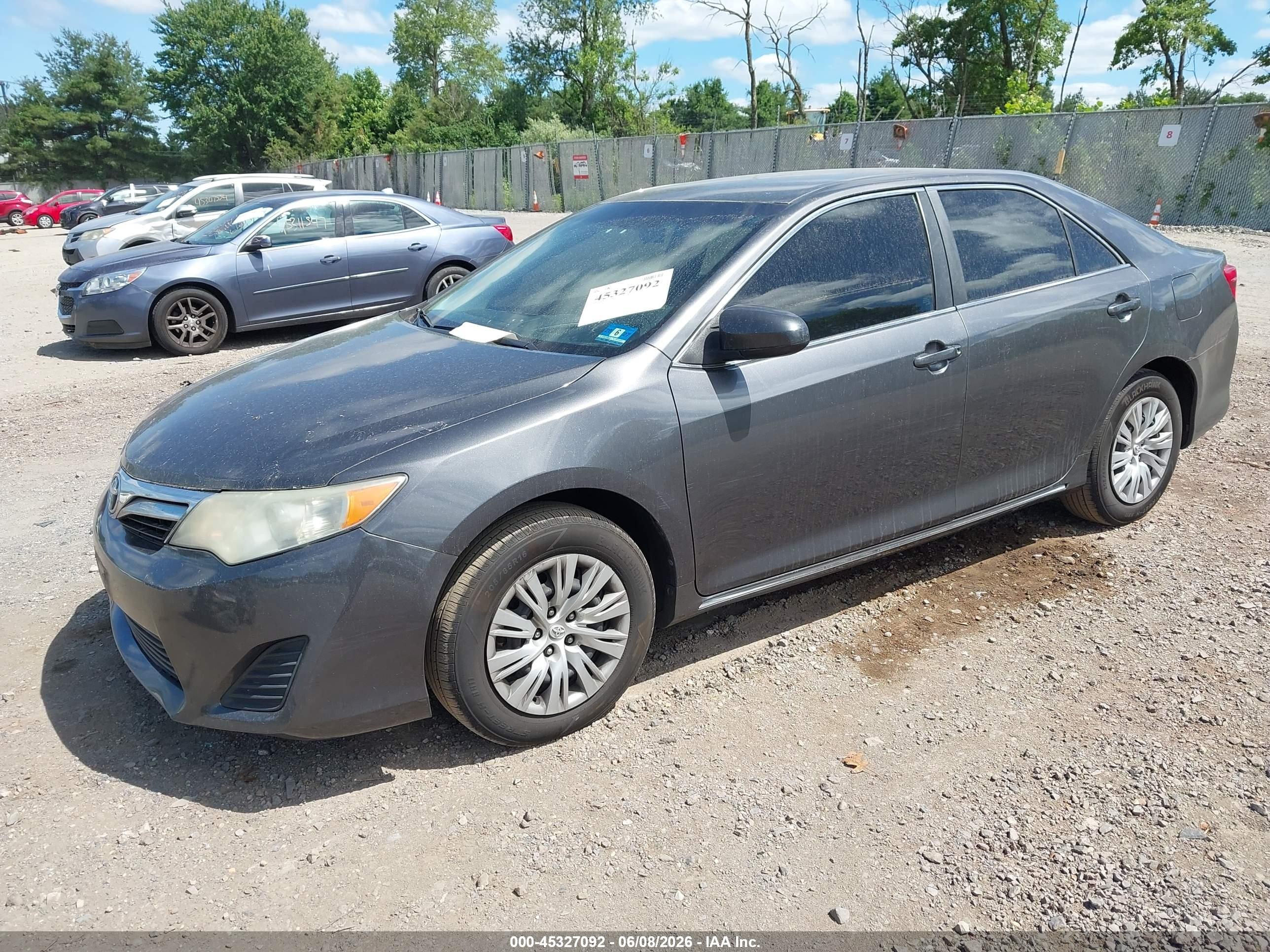 2012 Toyota Camry Le Gray vin: 4T4BF1FK2CR265541