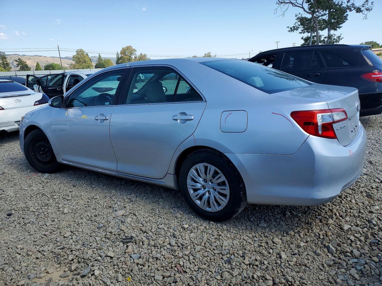 2012 Toyota Camry Le Серебряный vin: 4T4BF1FK2CR265698