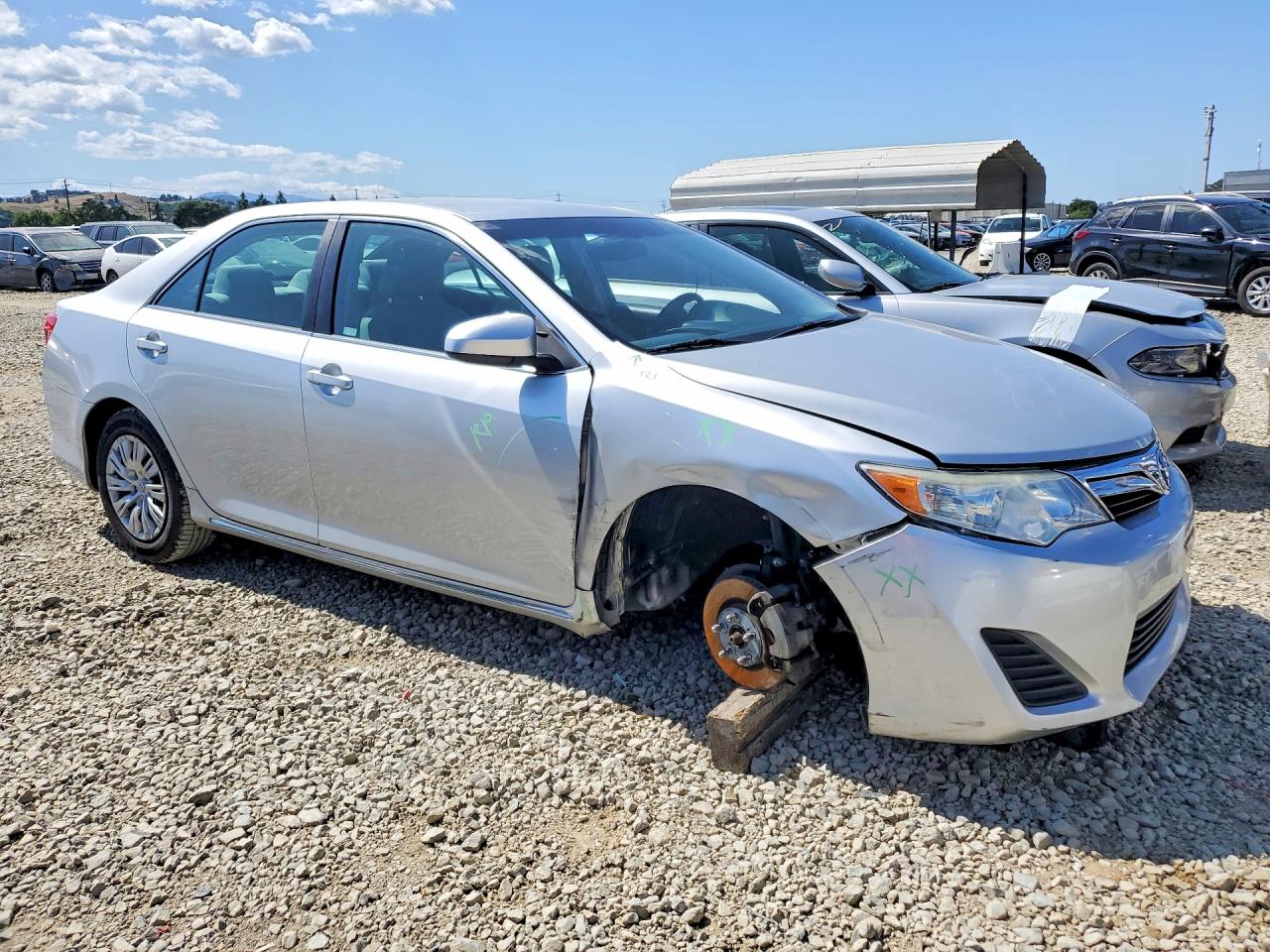 2012 Toyota Camry Le Серебряный vin: 4T4BF1FK2CR265698