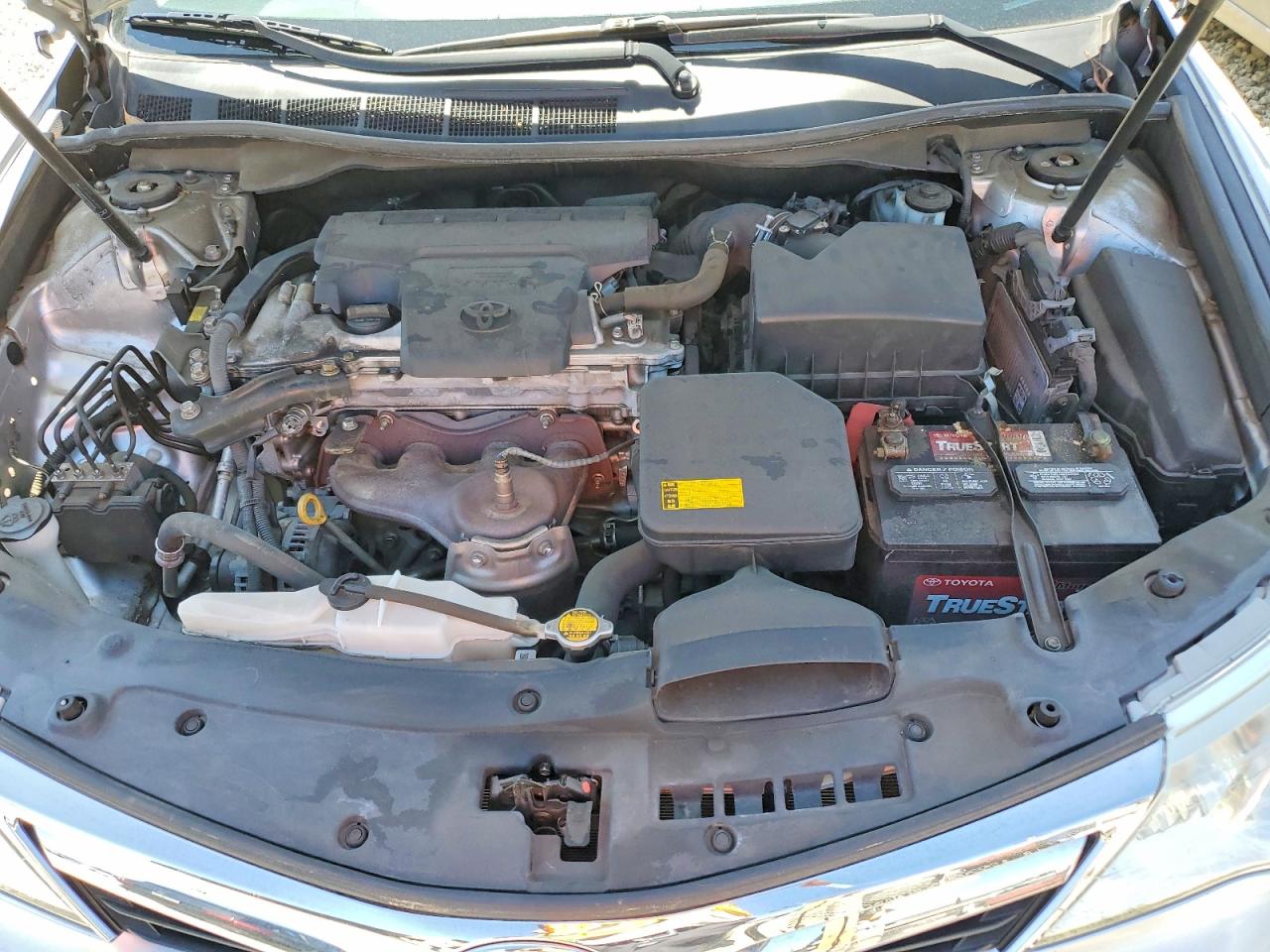 2012 Toyota Camry Le Серебряный vin: 4T4BF1FK2CR265698