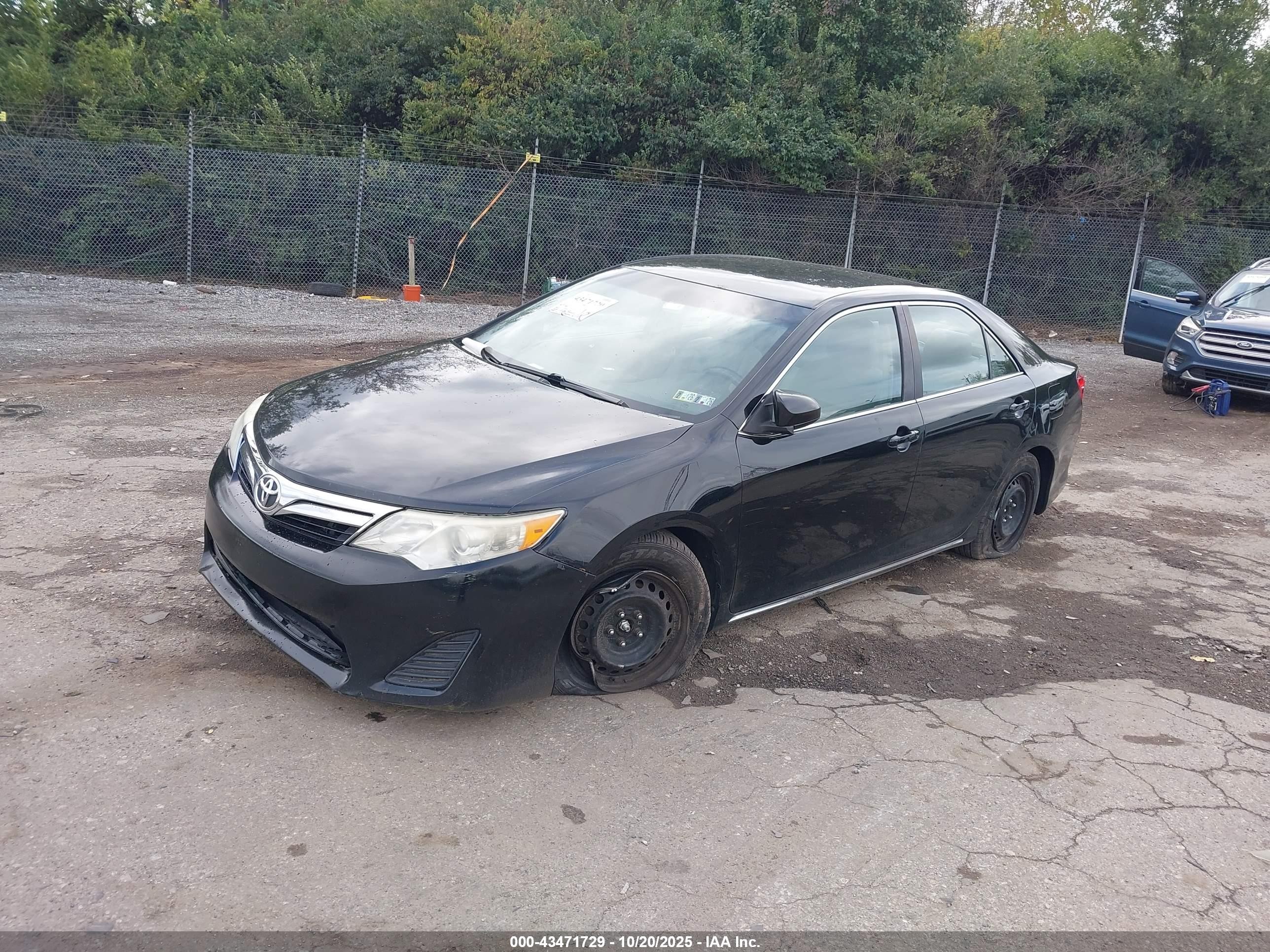 2012 Toyota Camry Le Black vin: 4T4BF1FK2CR268164