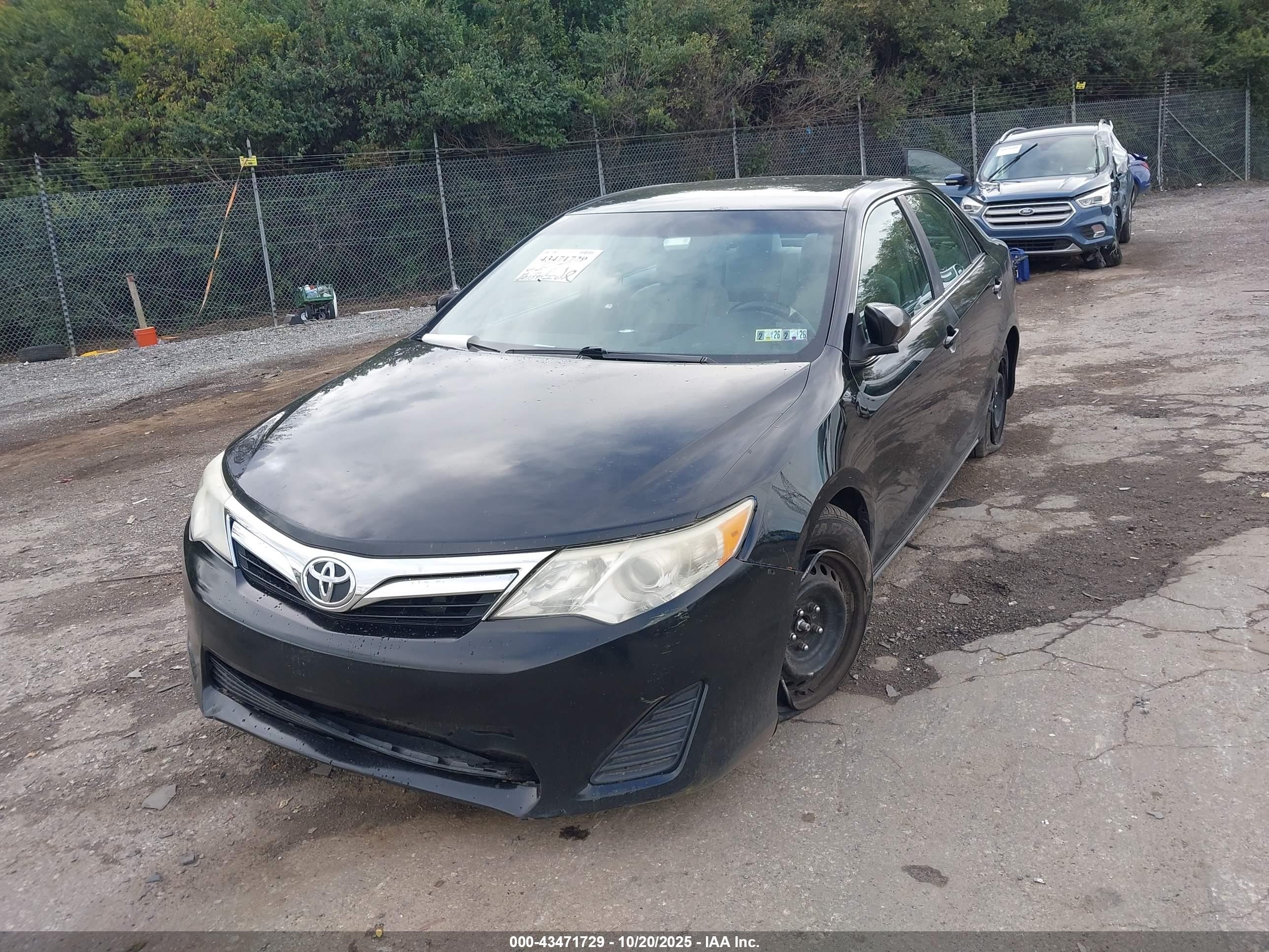 2012 Toyota Camry Le Black vin: 4T4BF1FK2CR268164