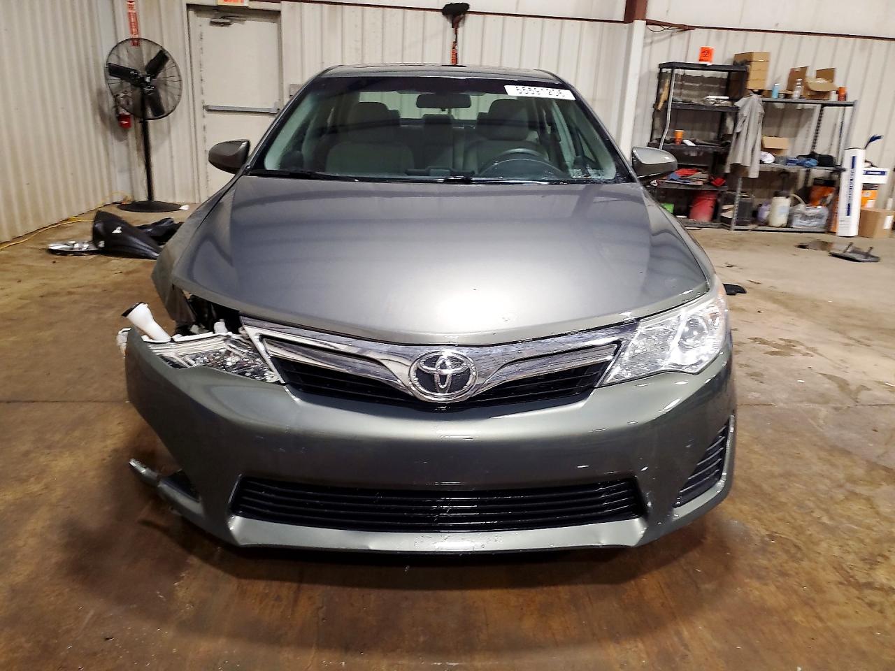 2013 Toyota Camry Le Серый vin: 4T4BF1FK2DR279196