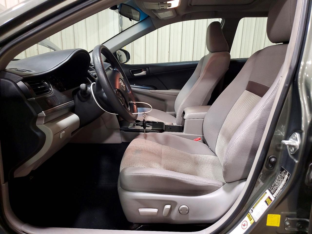 2013 Toyota Camry Le Серый vin: 4T4BF1FK2DR279196