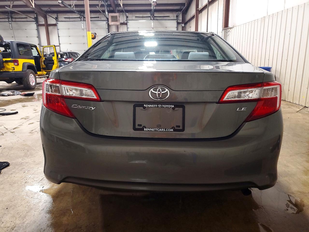 2013 Toyota Camry Le Серый vin: 4T4BF1FK2DR279196