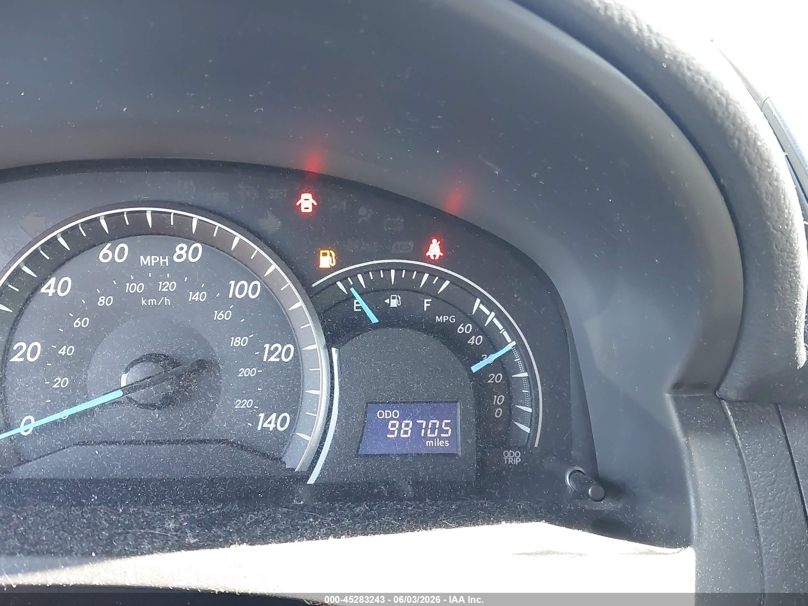 2013 Toyota Camry Le Gray vin: 4T4BF1FK2DR300192