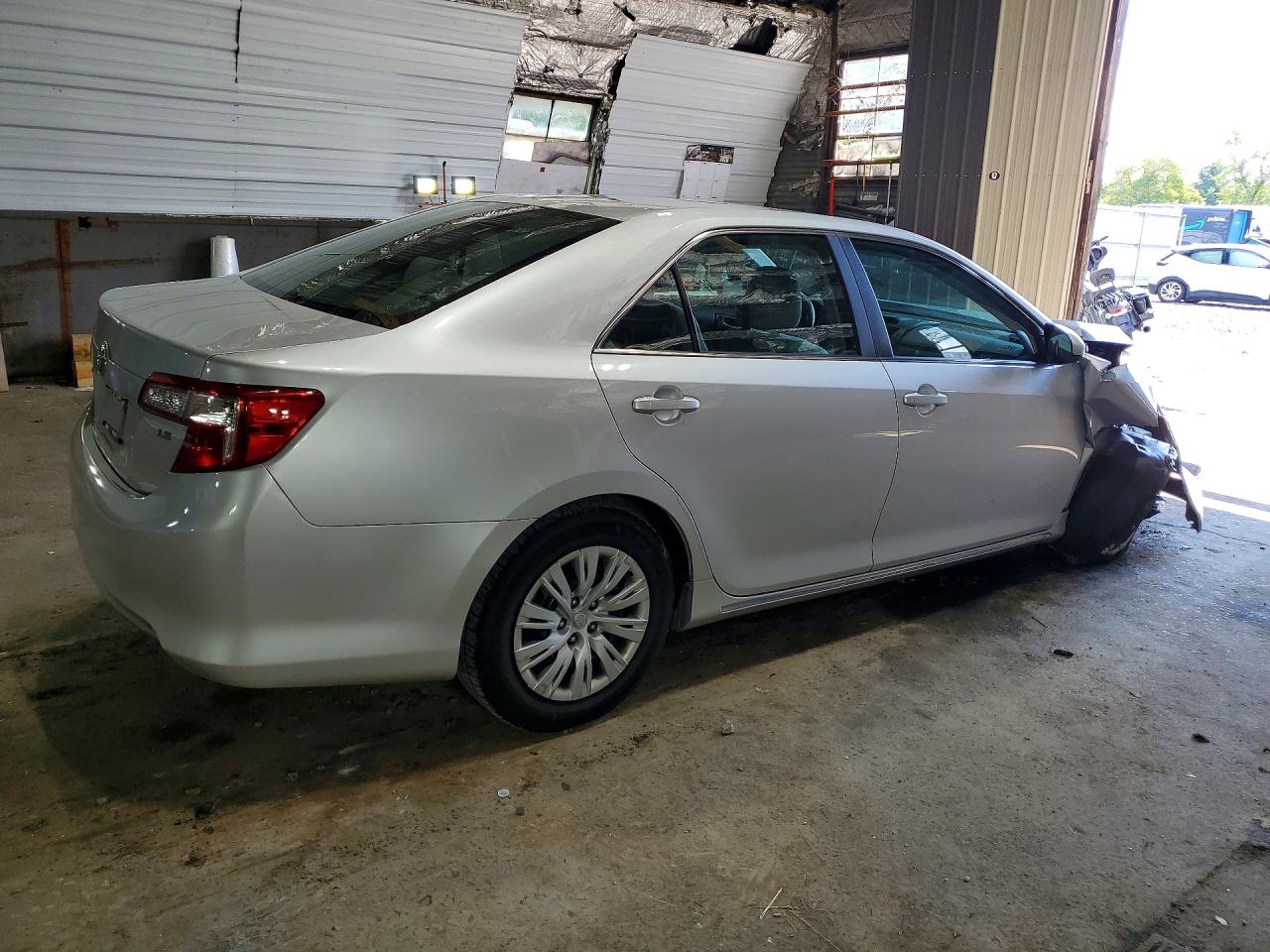 2013 Toyota Camry Le Silver vin: 4T4BF1FK2DR301262