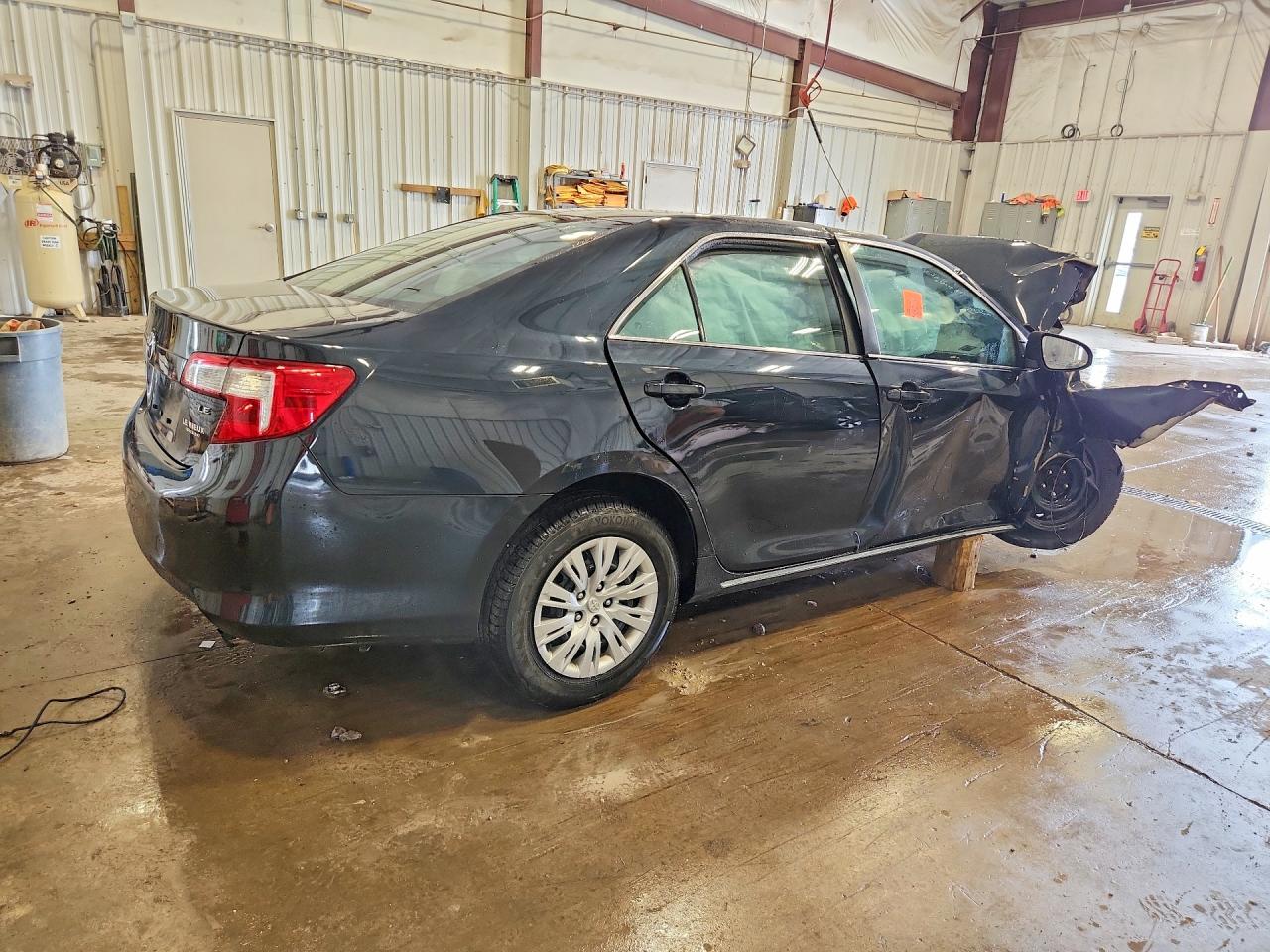 2013 Toyota Camry Le Black vin: 4T4BF1FK2DR323553