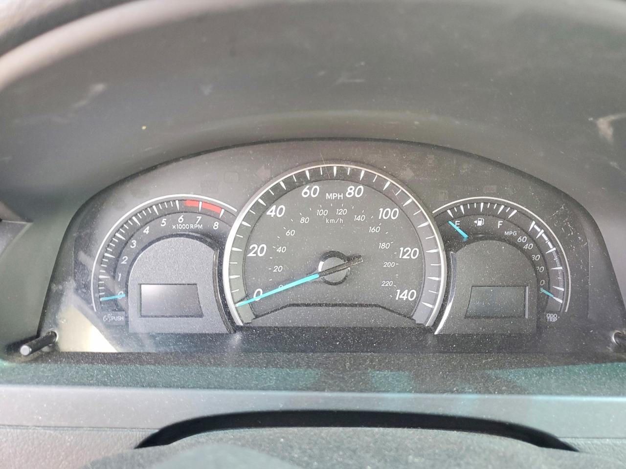 2013 Toyota Camry Le Серебряный vin: 4T4BF1FK2DR323620
