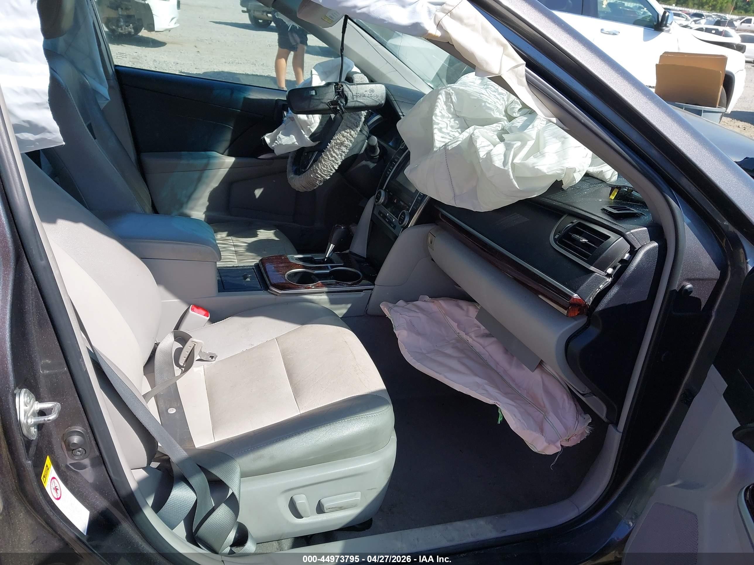 2013 Toyota Camry Xle Gray vin: 4T4BF1FK2DR326663