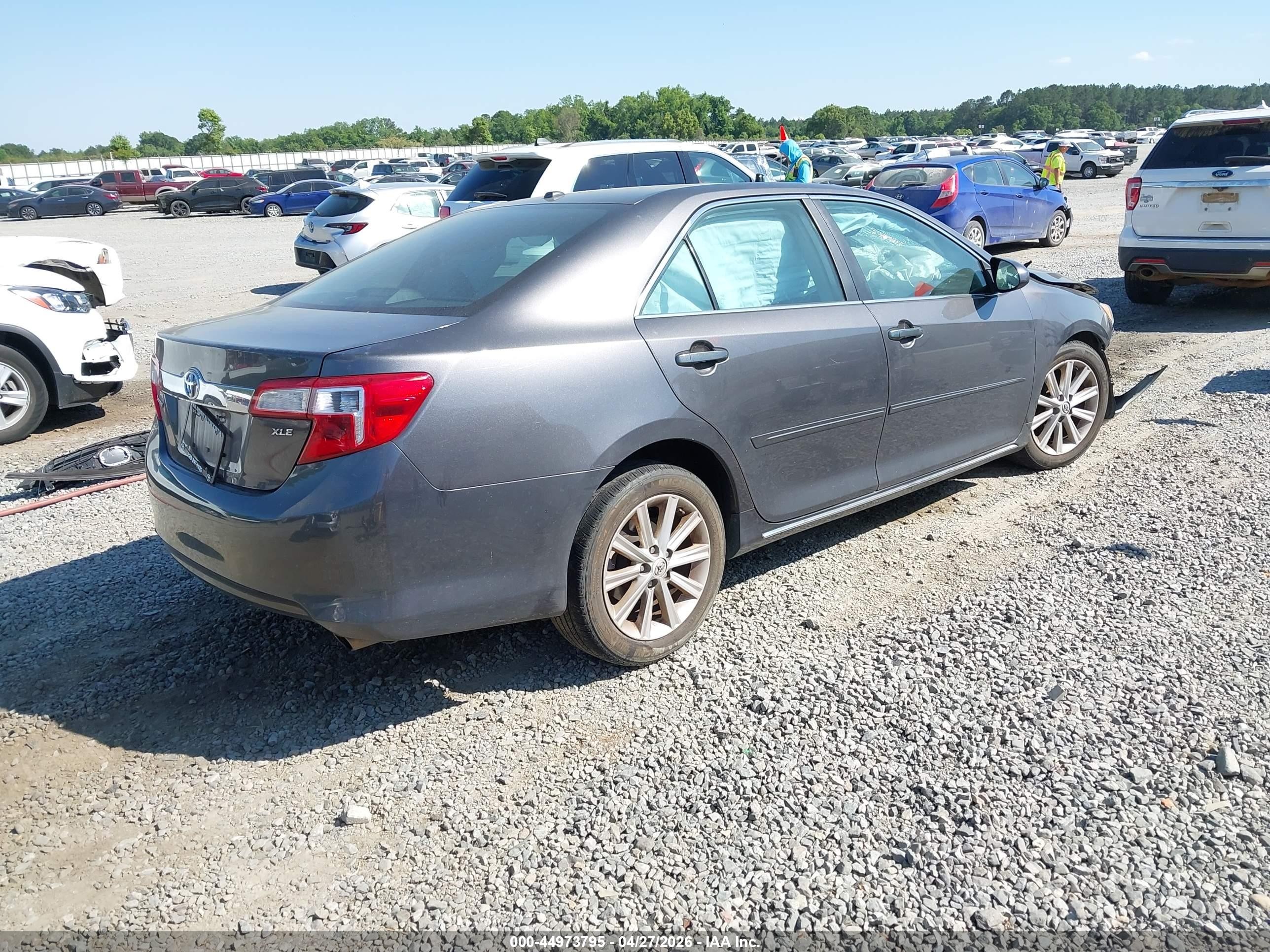2013 Toyota Camry Xle Gray vin: 4T4BF1FK2DR326663