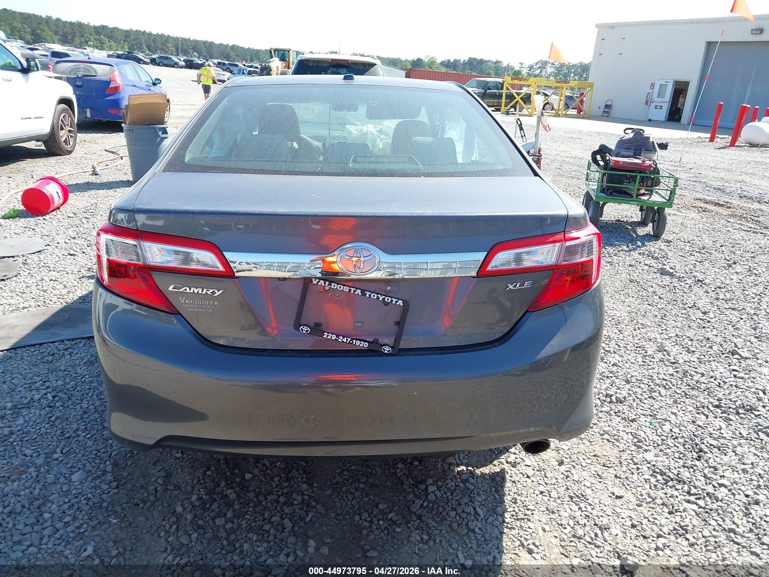 2013 Toyota Camry Xle Gray vin: 4T4BF1FK2DR326663