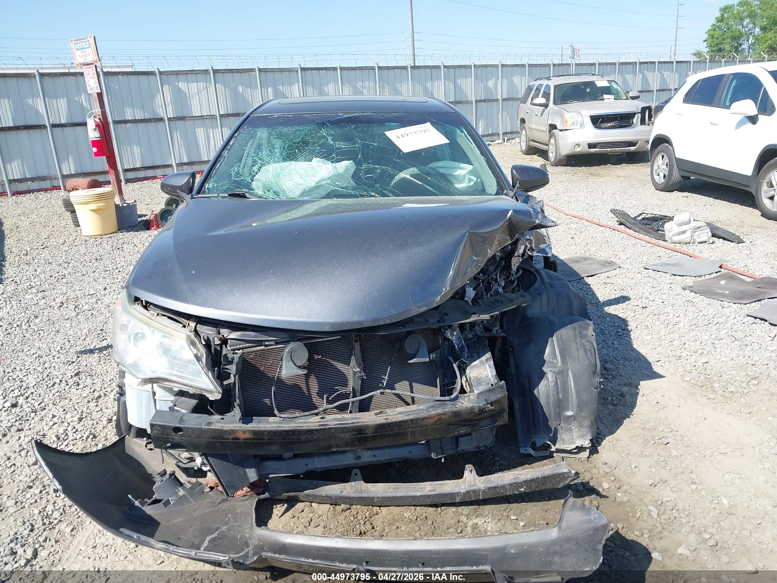 2013 Toyota Camry Xle Gray vin: 4T4BF1FK2DR326663