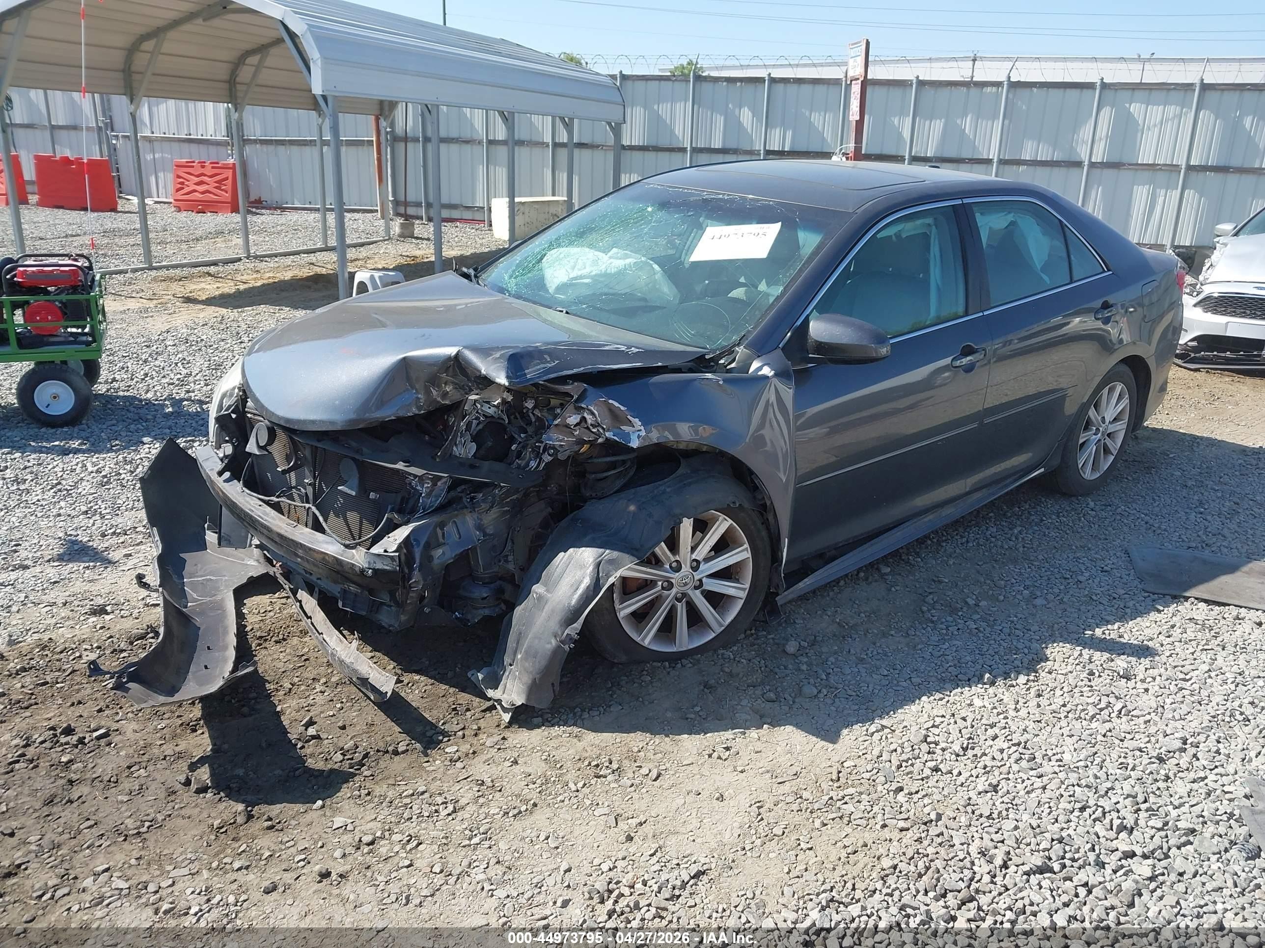 2013 Toyota Camry Xle Gray vin: 4T4BF1FK2DR326663